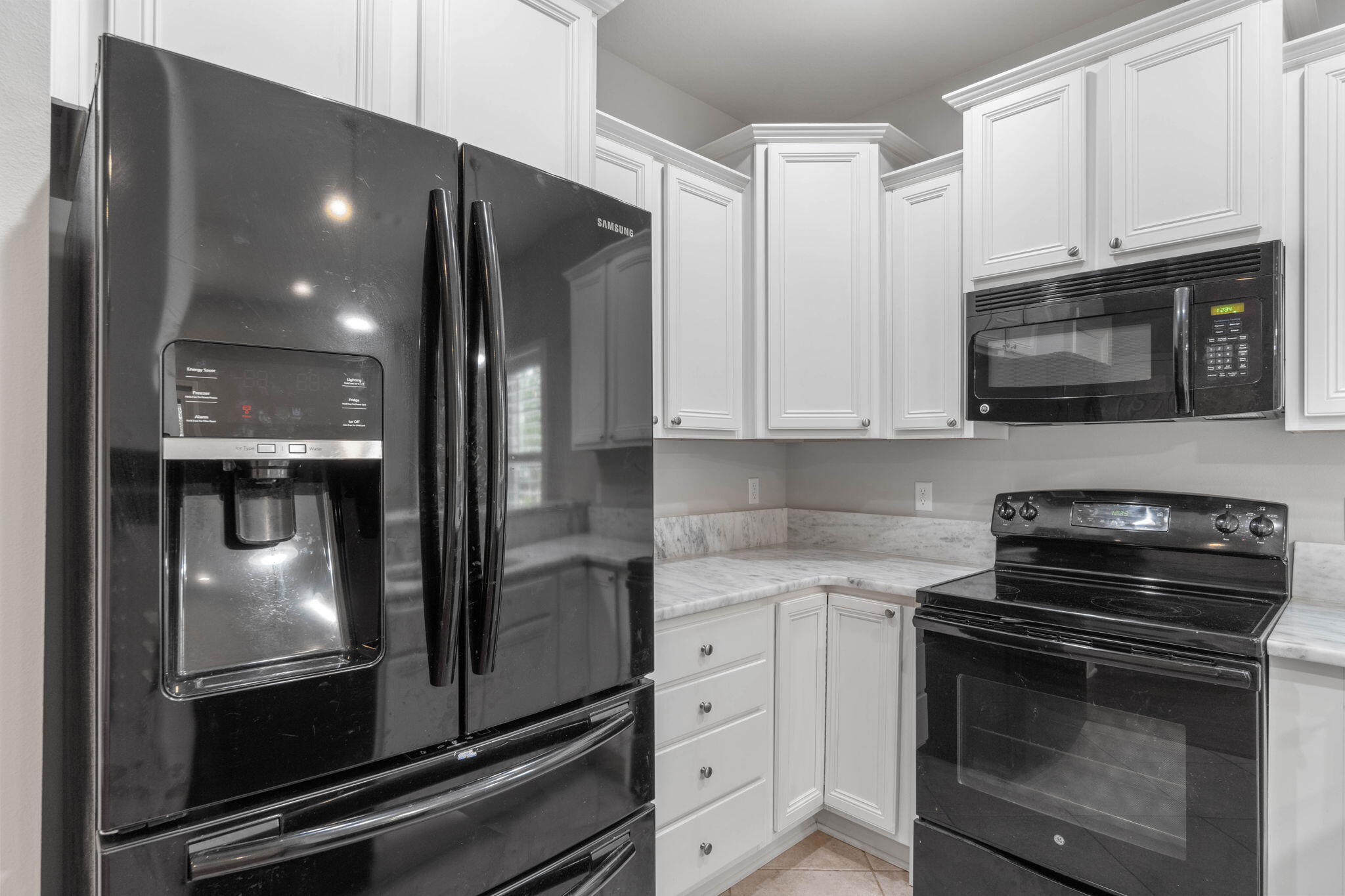 RESERVE POINTE - Residential