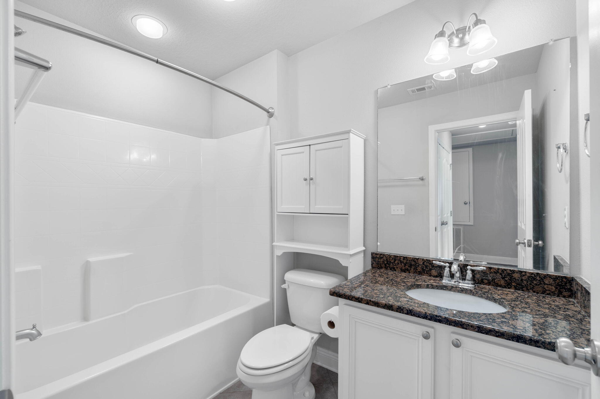 RESERVE POINTE - Residential