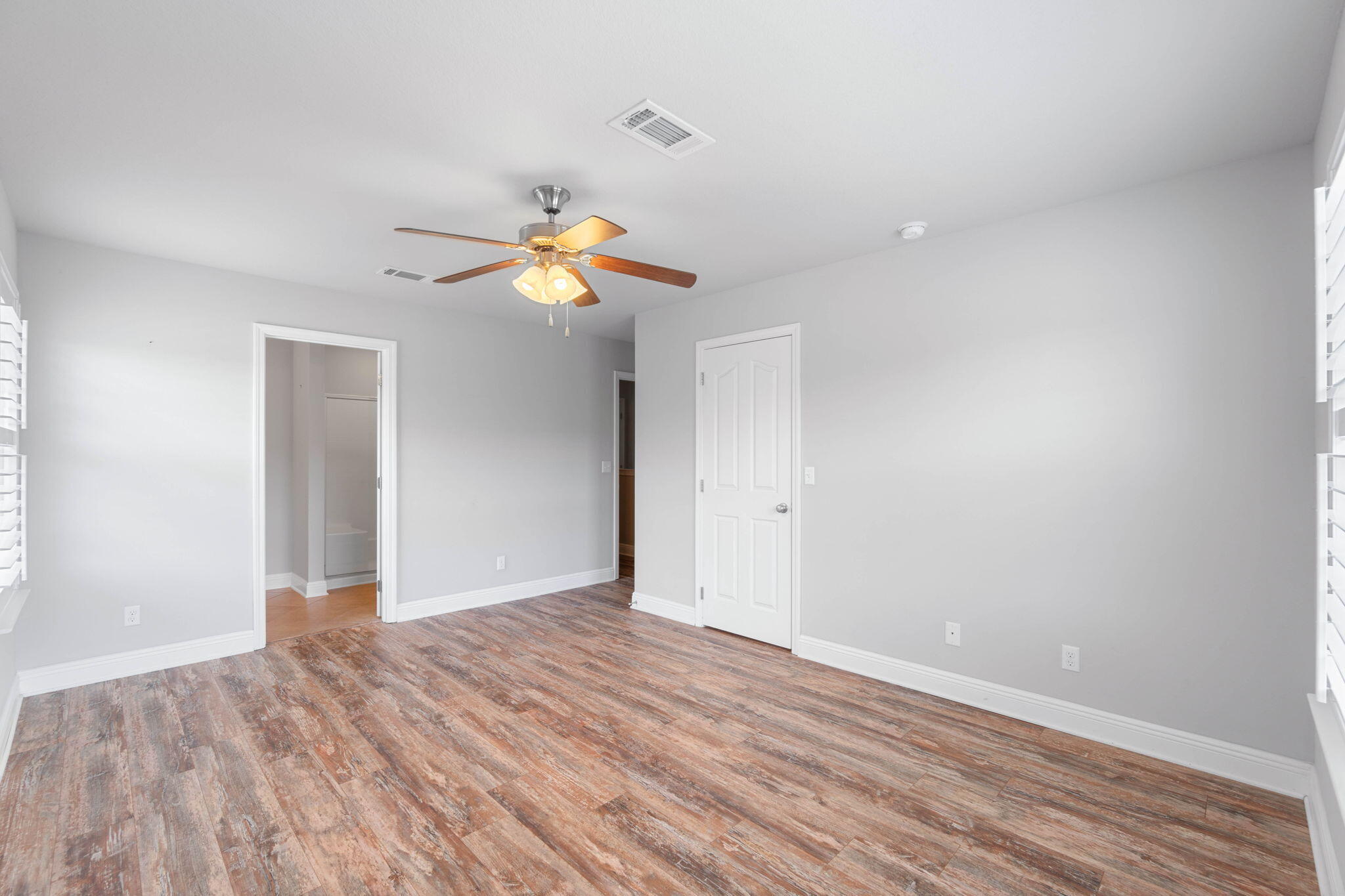 RESERVE POINTE - Residential