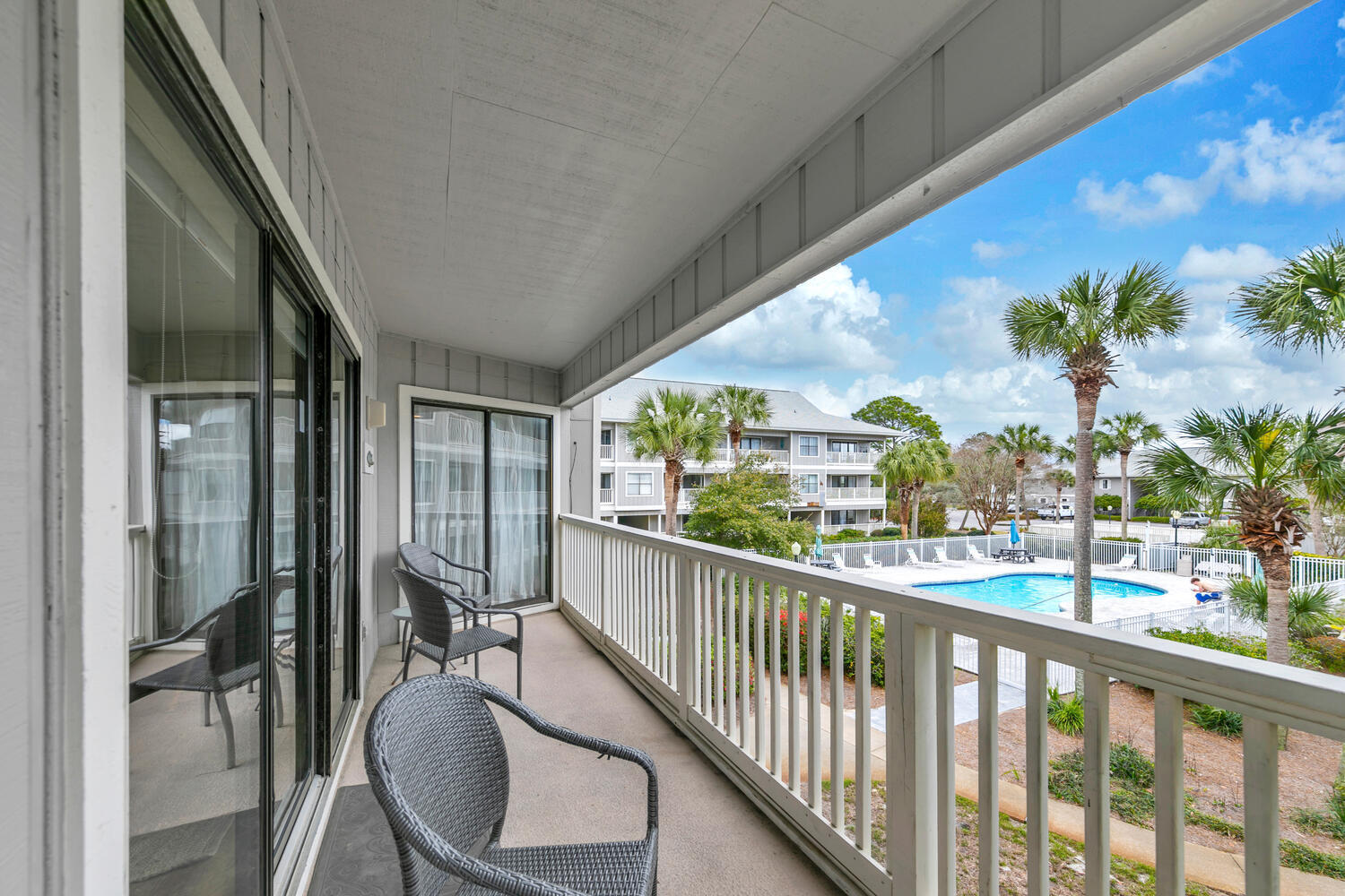 BEACHWOOD VILLAS CONDO PH 2 - Residential