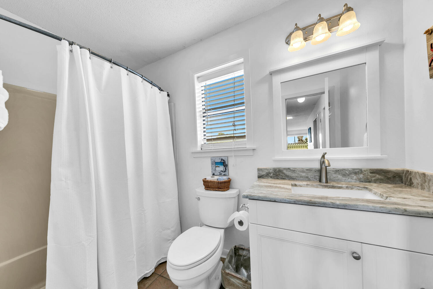 BEACHWOOD VILLAS CONDO PH 2 - Residential