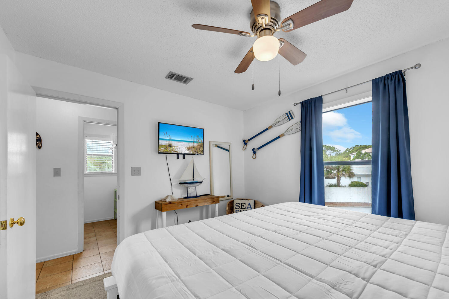 BEACHWOOD VILLAS CONDO PH 2 - Residential