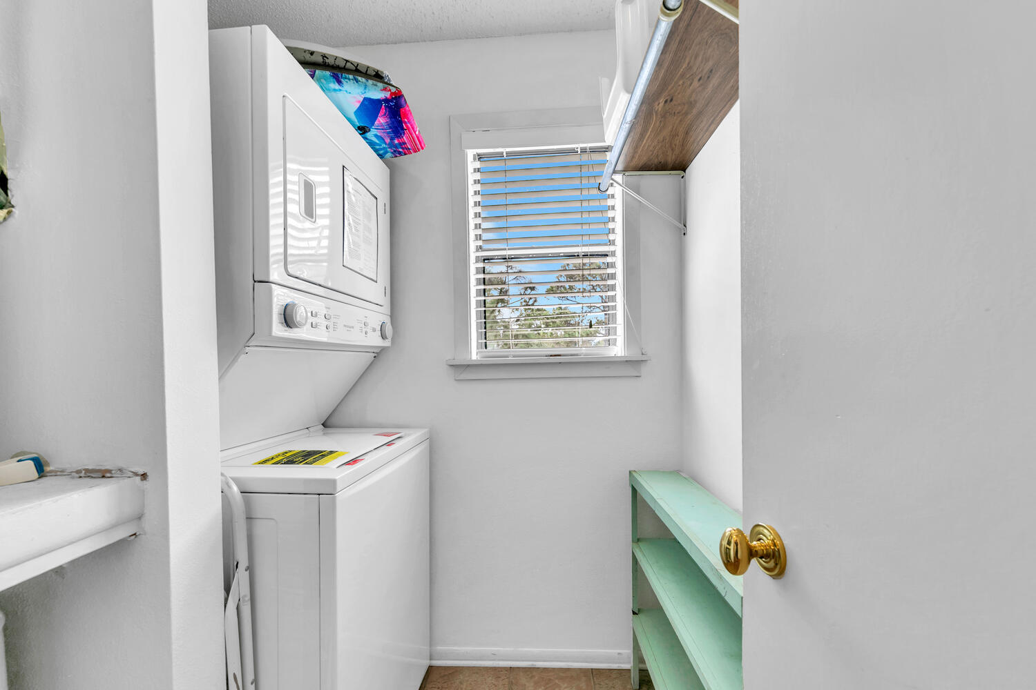 BEACHWOOD VILLAS CONDO PH 2 - Residential