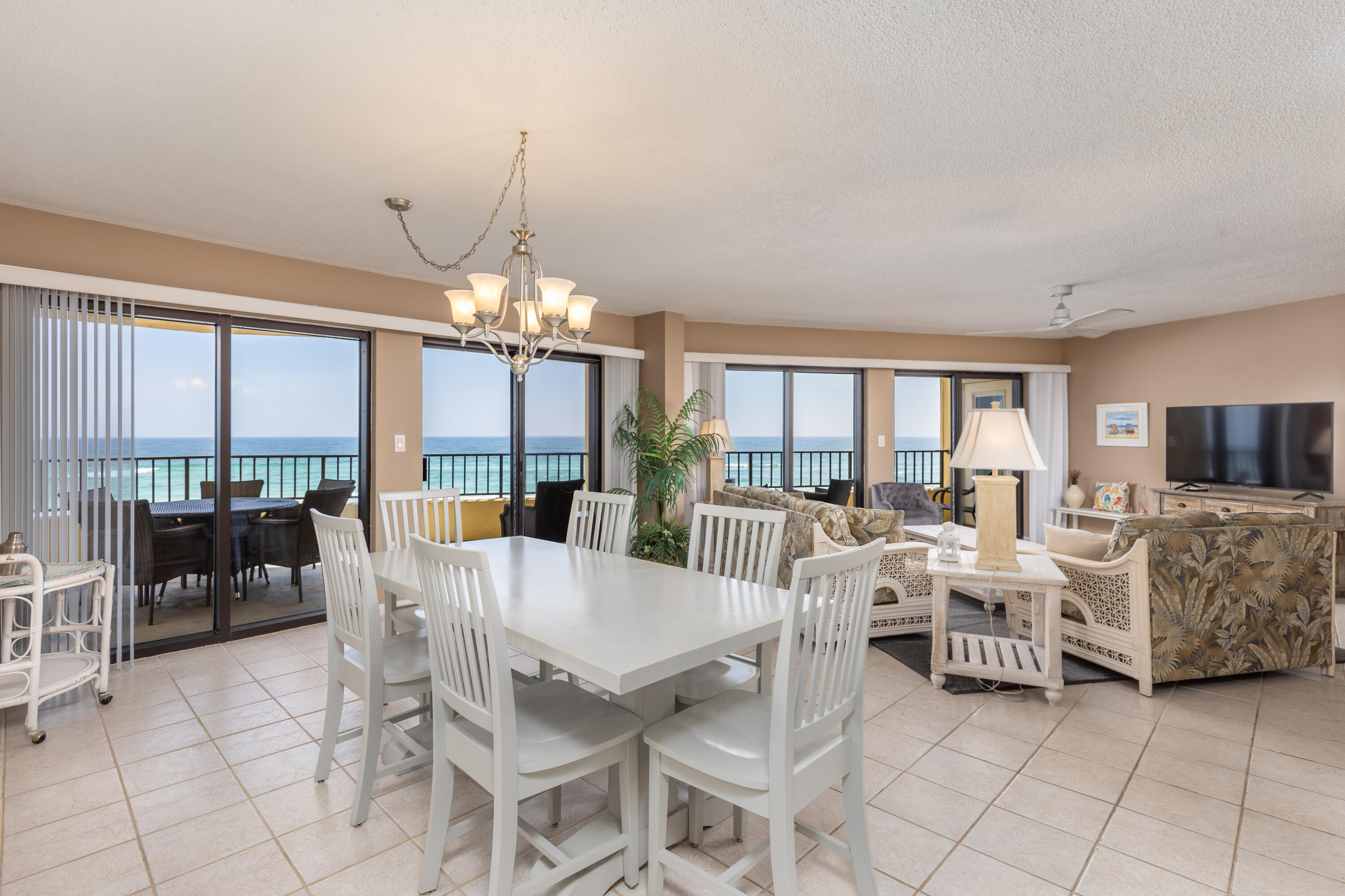 SURF DWELLER CONDO - Residential