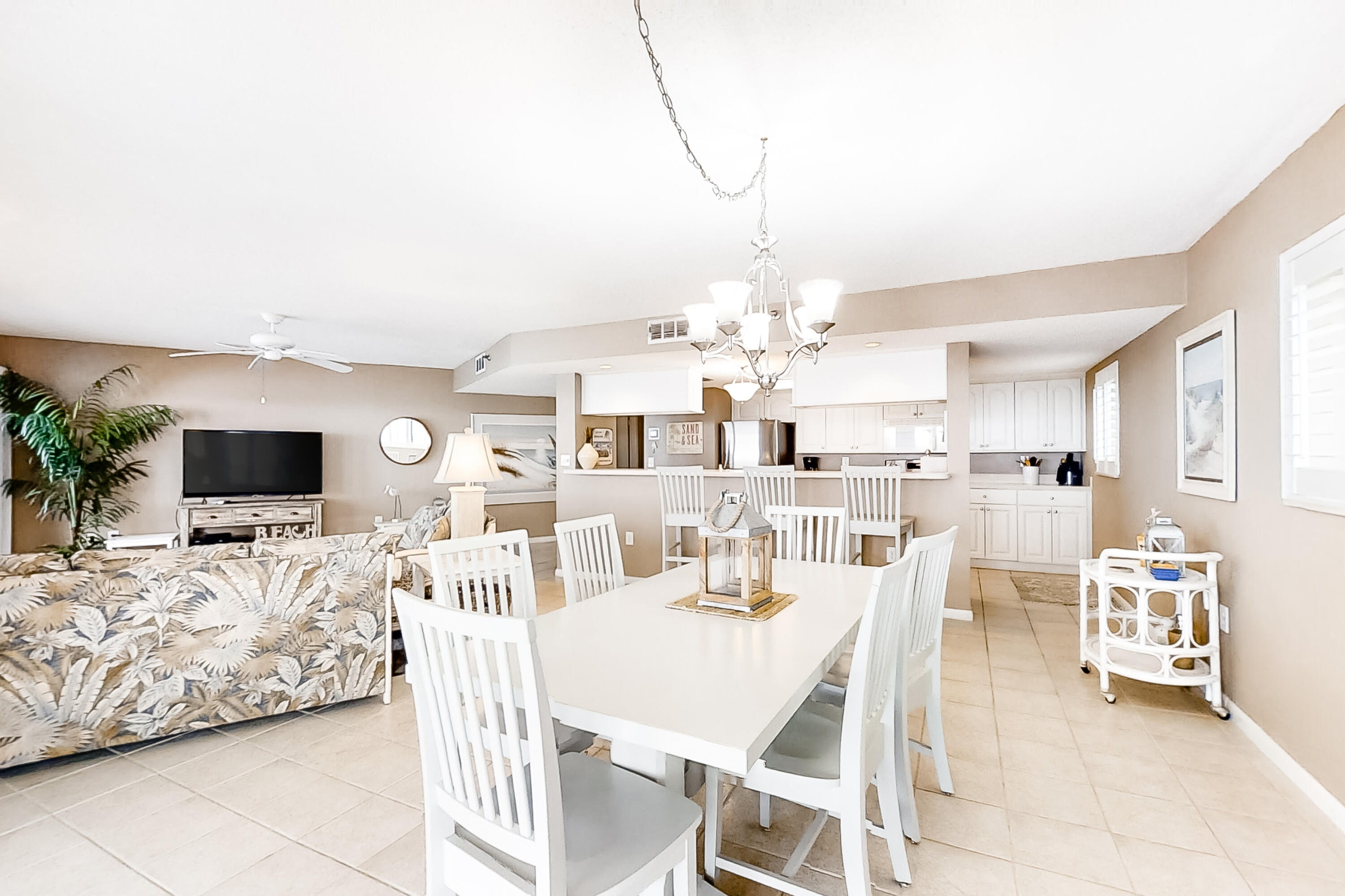 SURF DWELLER CONDO - Residential