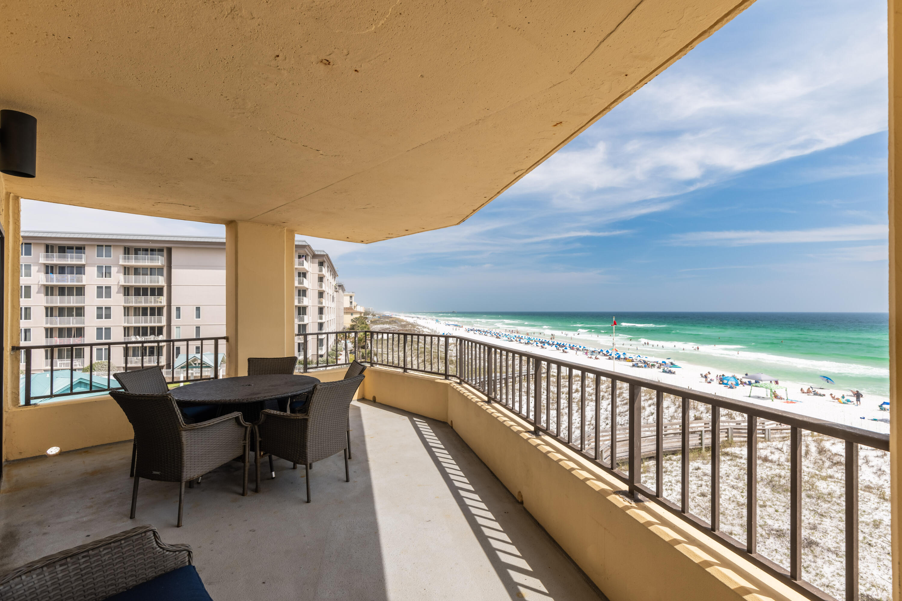 SURF DWELLER CONDO - Residential