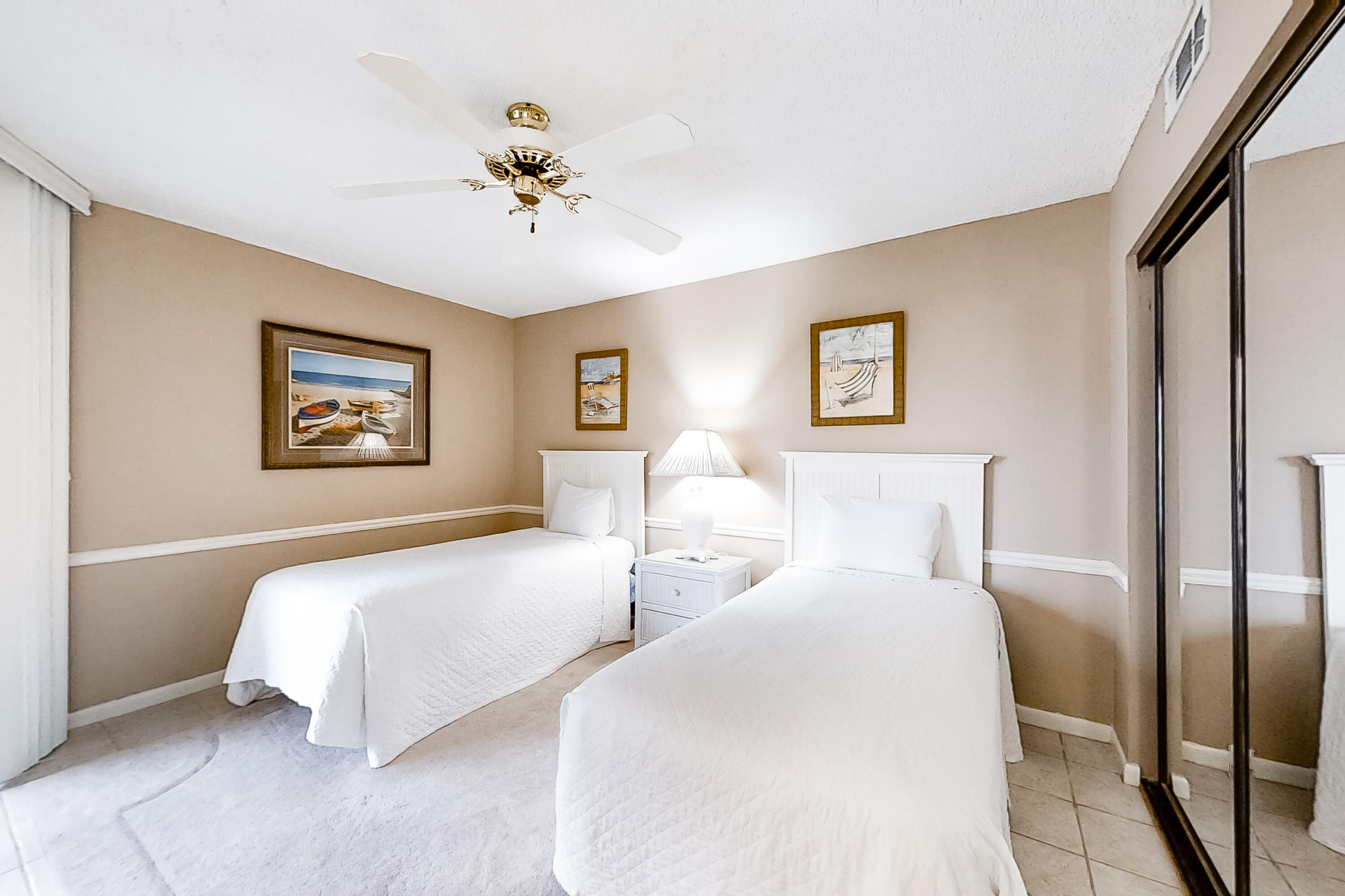 SURF DWELLER CONDO - Residential