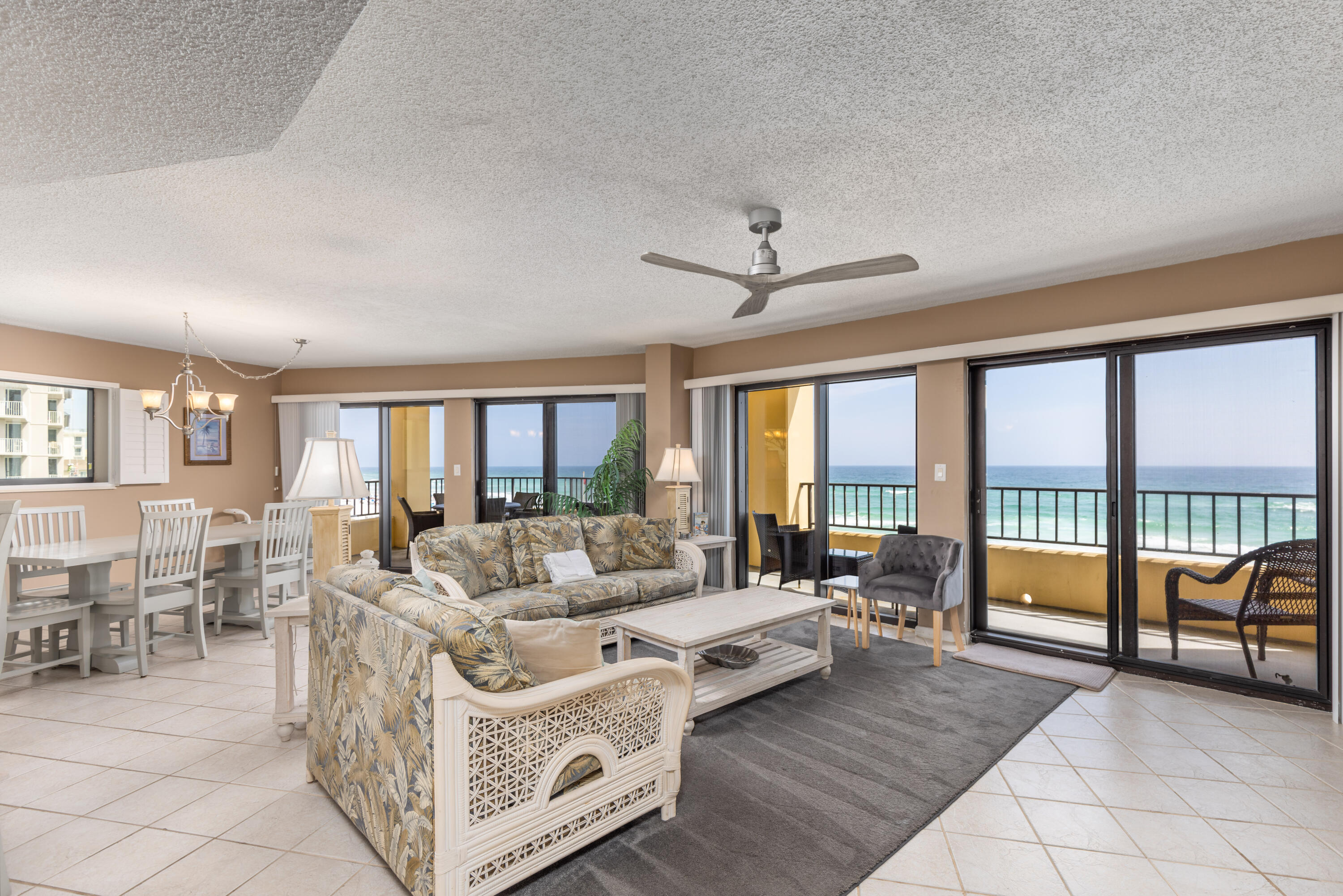 SURF DWELLER CONDO - Residential