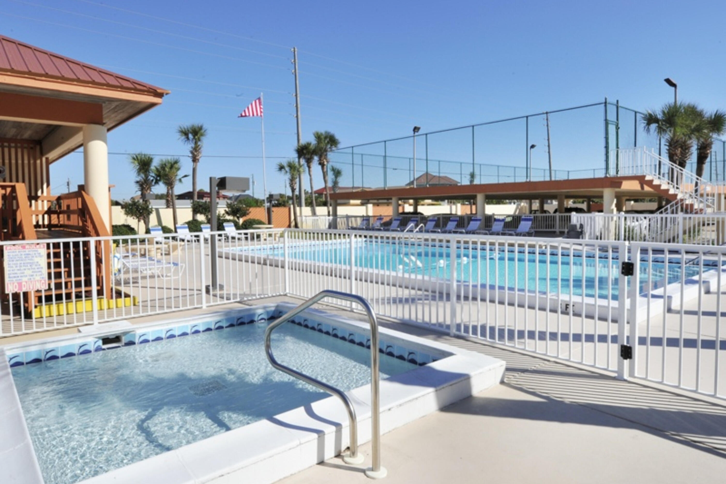 SURF DWELLER CONDO - Residential