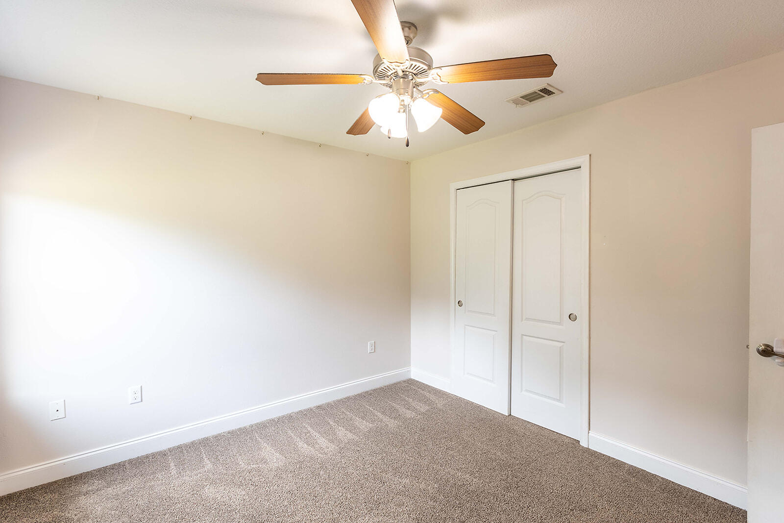 SKY RIDGE ESTATES 1ST ADD - Residential