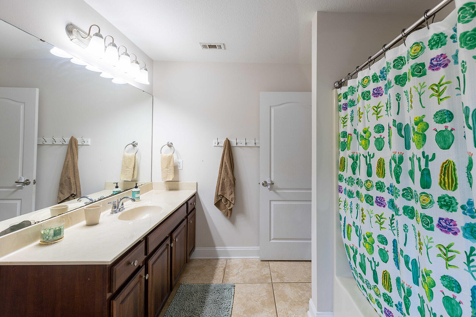 SKY RIDGE ESTATES 1ST ADD - Residential