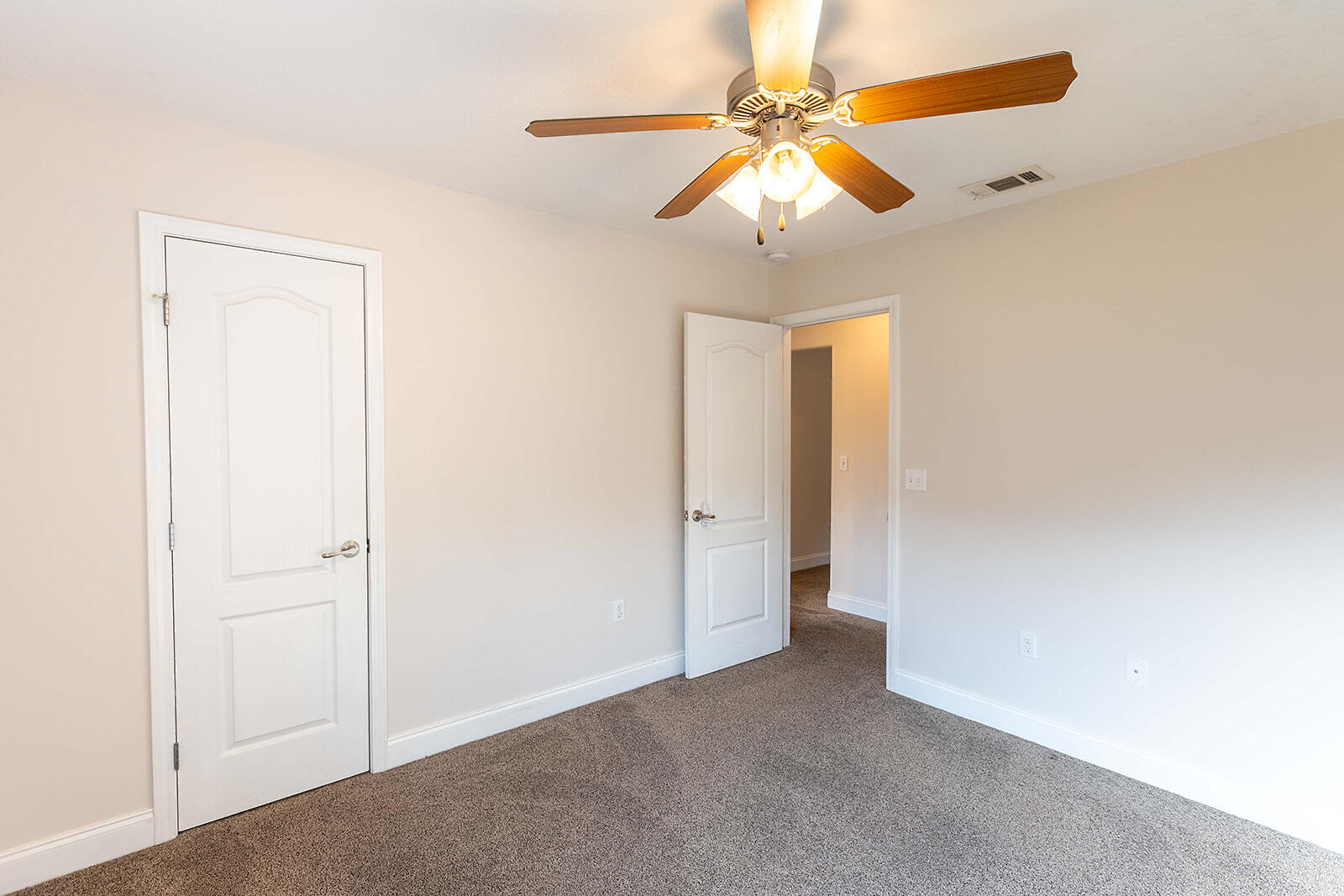 SKY RIDGE ESTATES 1ST ADD - Residential