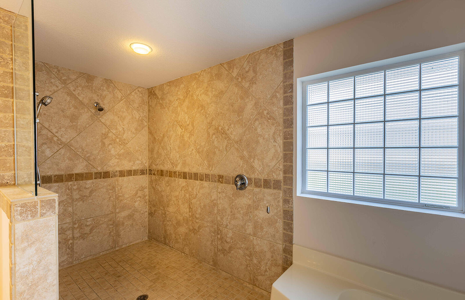 SKY RIDGE ESTATES 1ST ADD - Residential