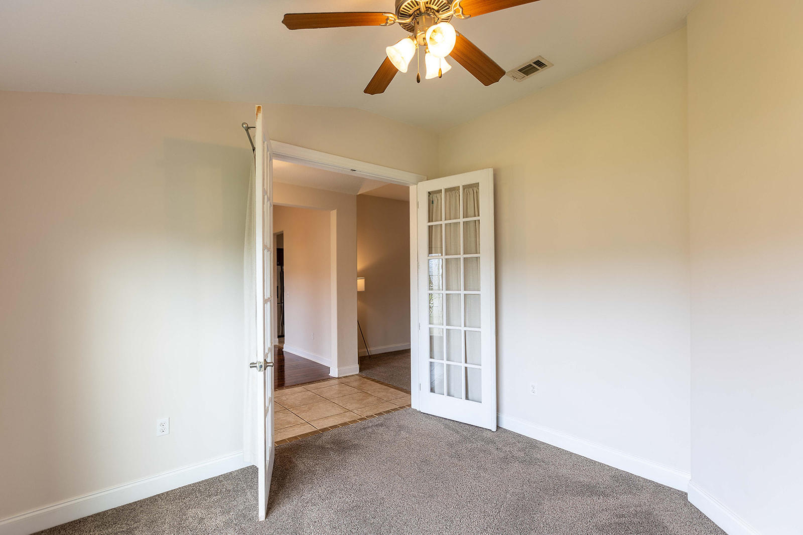 SKY RIDGE ESTATES 1ST ADD - Residential