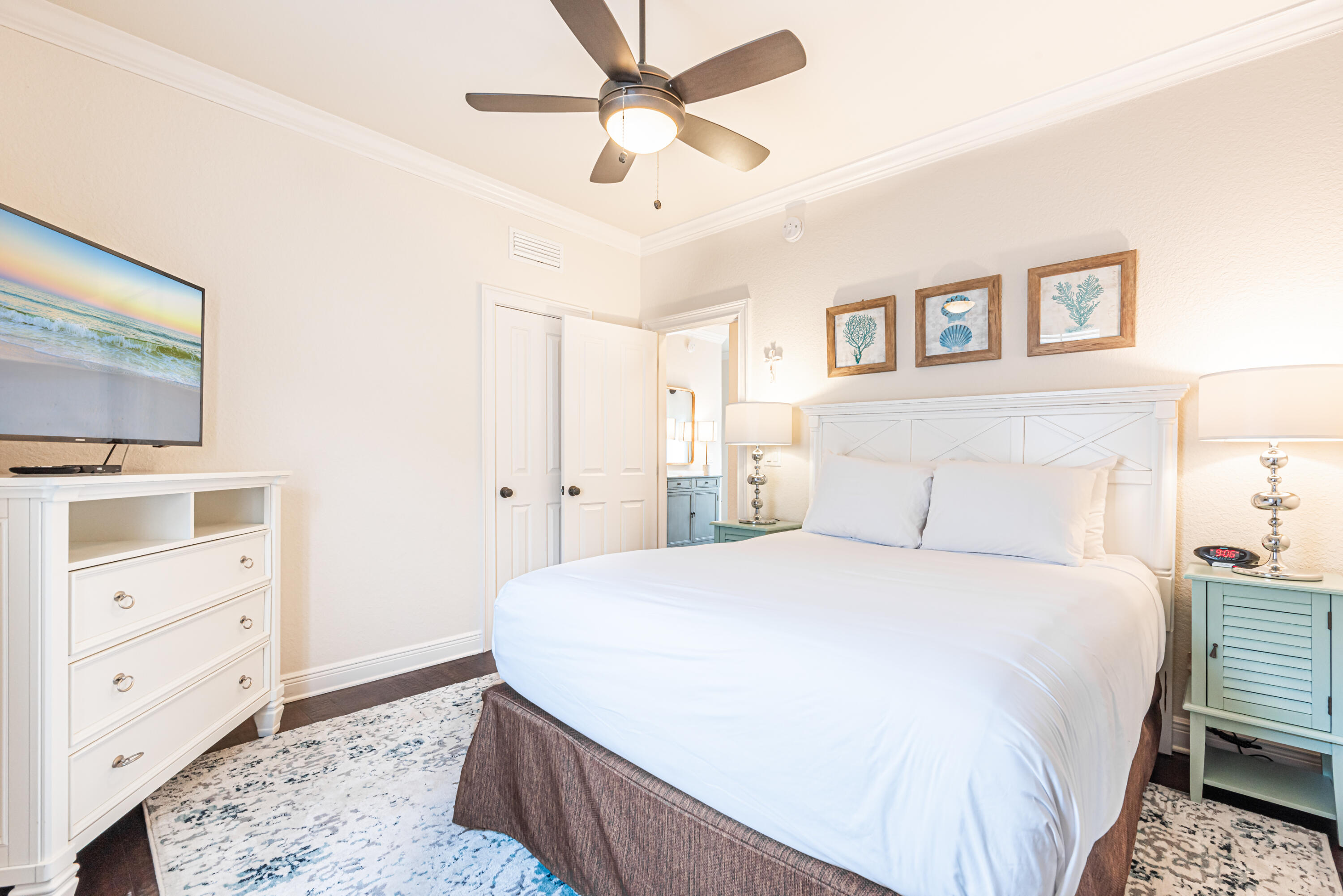 VILLA LAGO - Residential