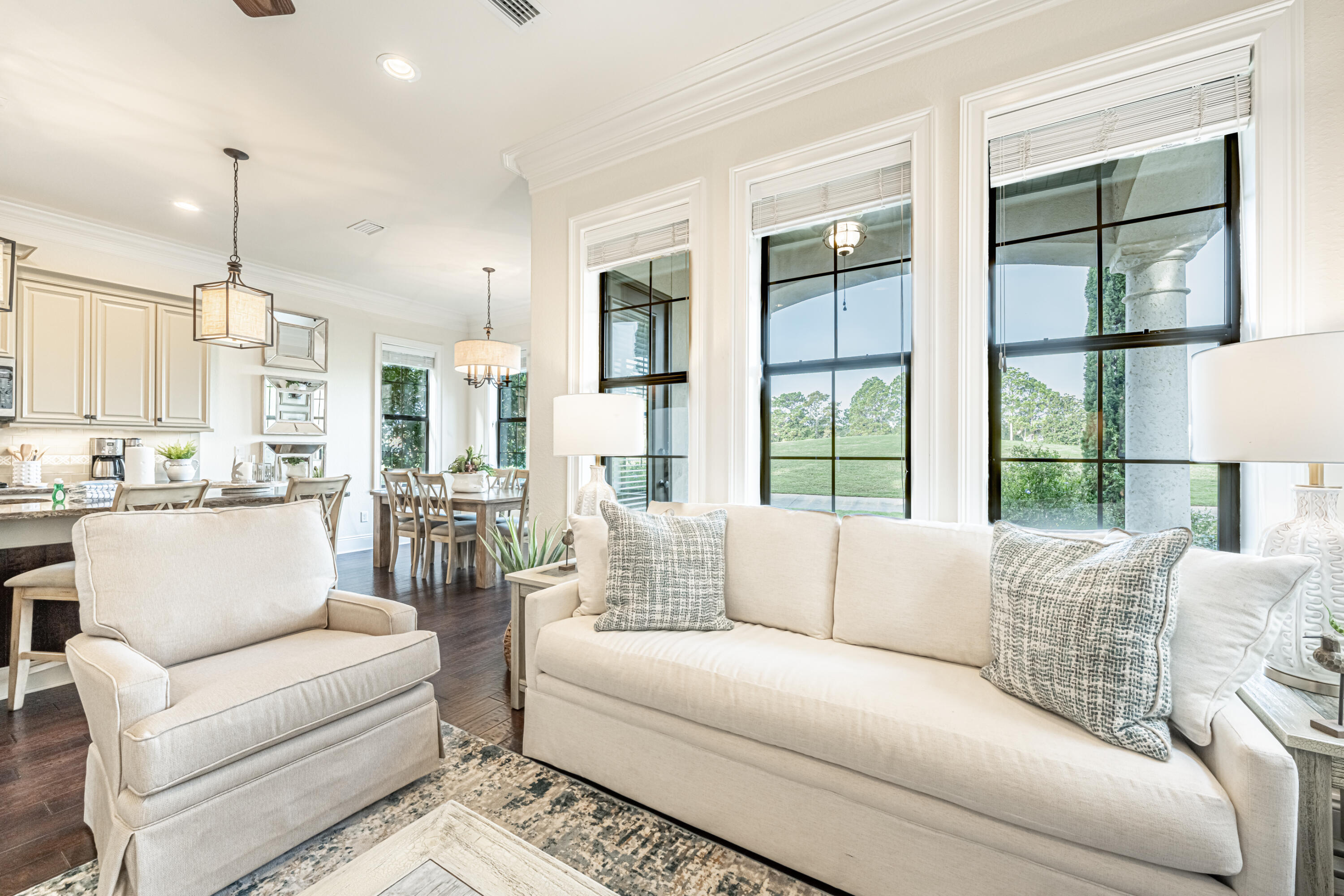 VILLA LAGO - Residential