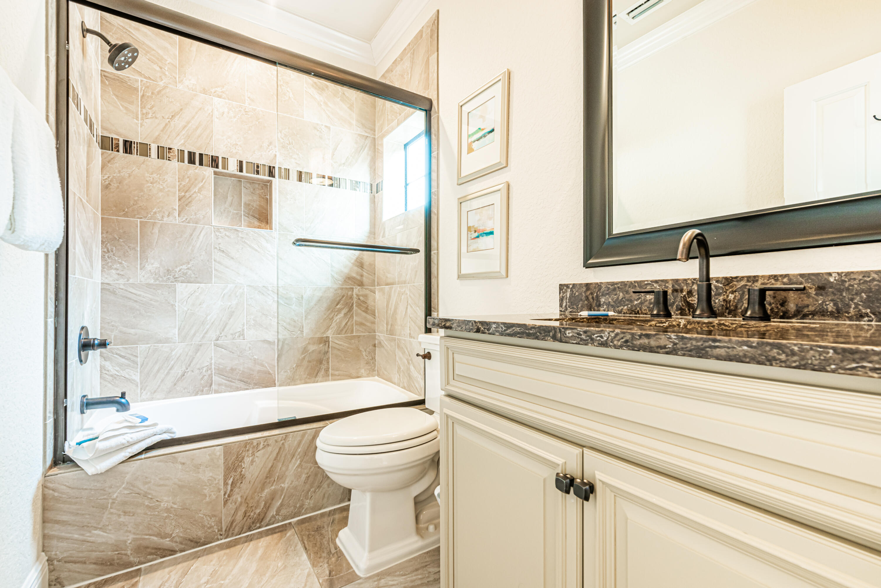 VILLA LAGO - Residential