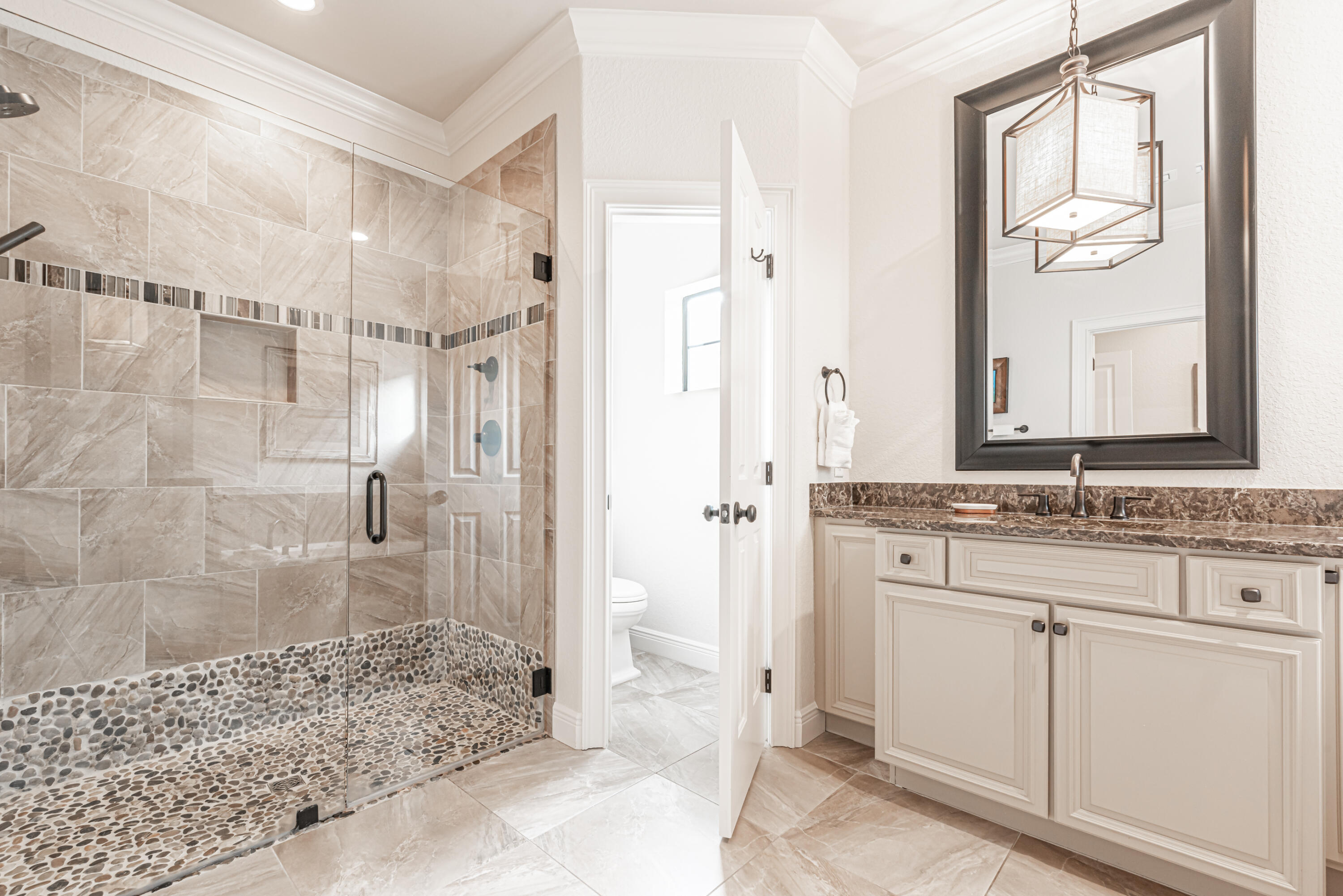 VILLA LAGO - Residential