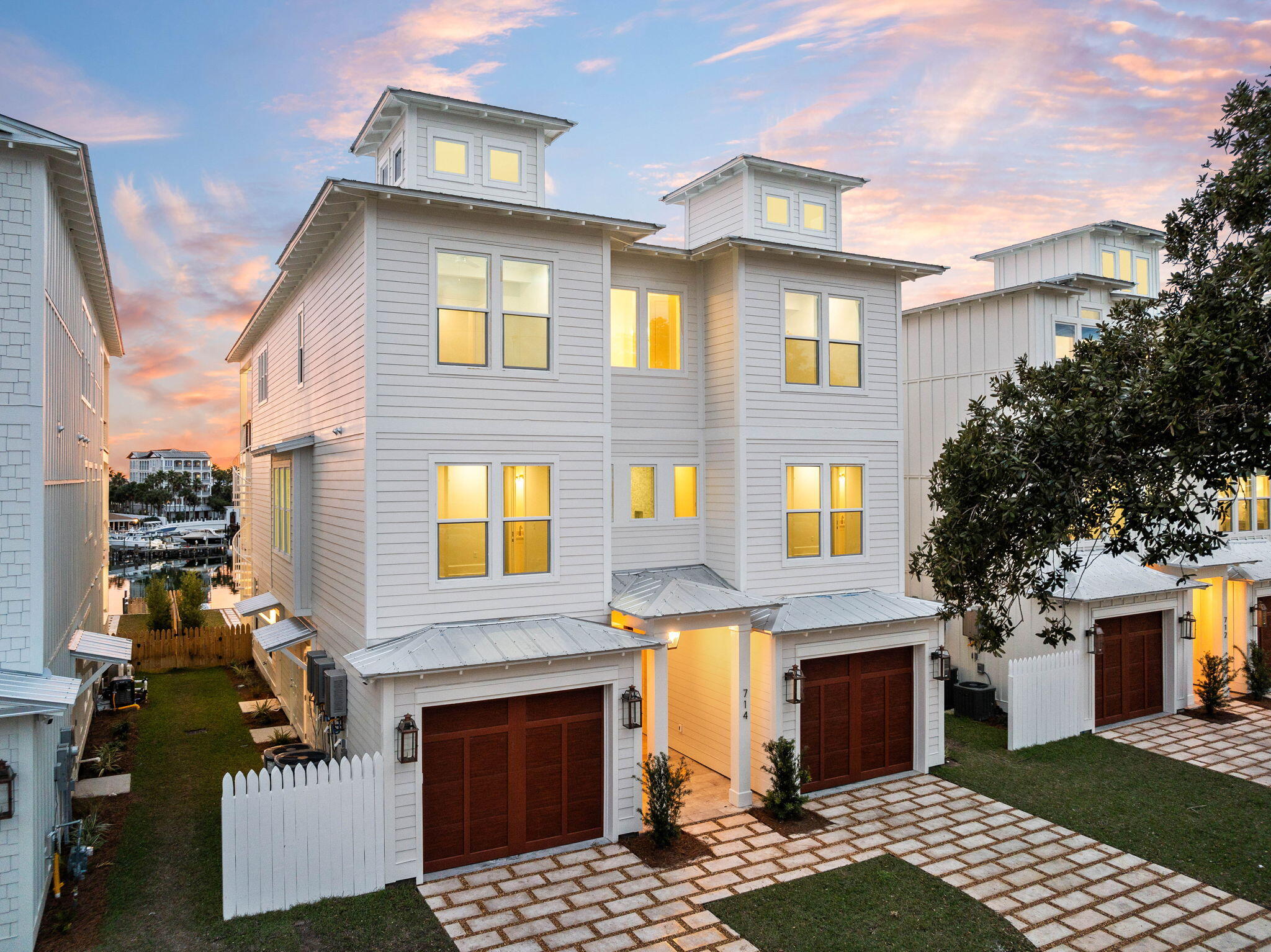 714 Harbor Boulevard