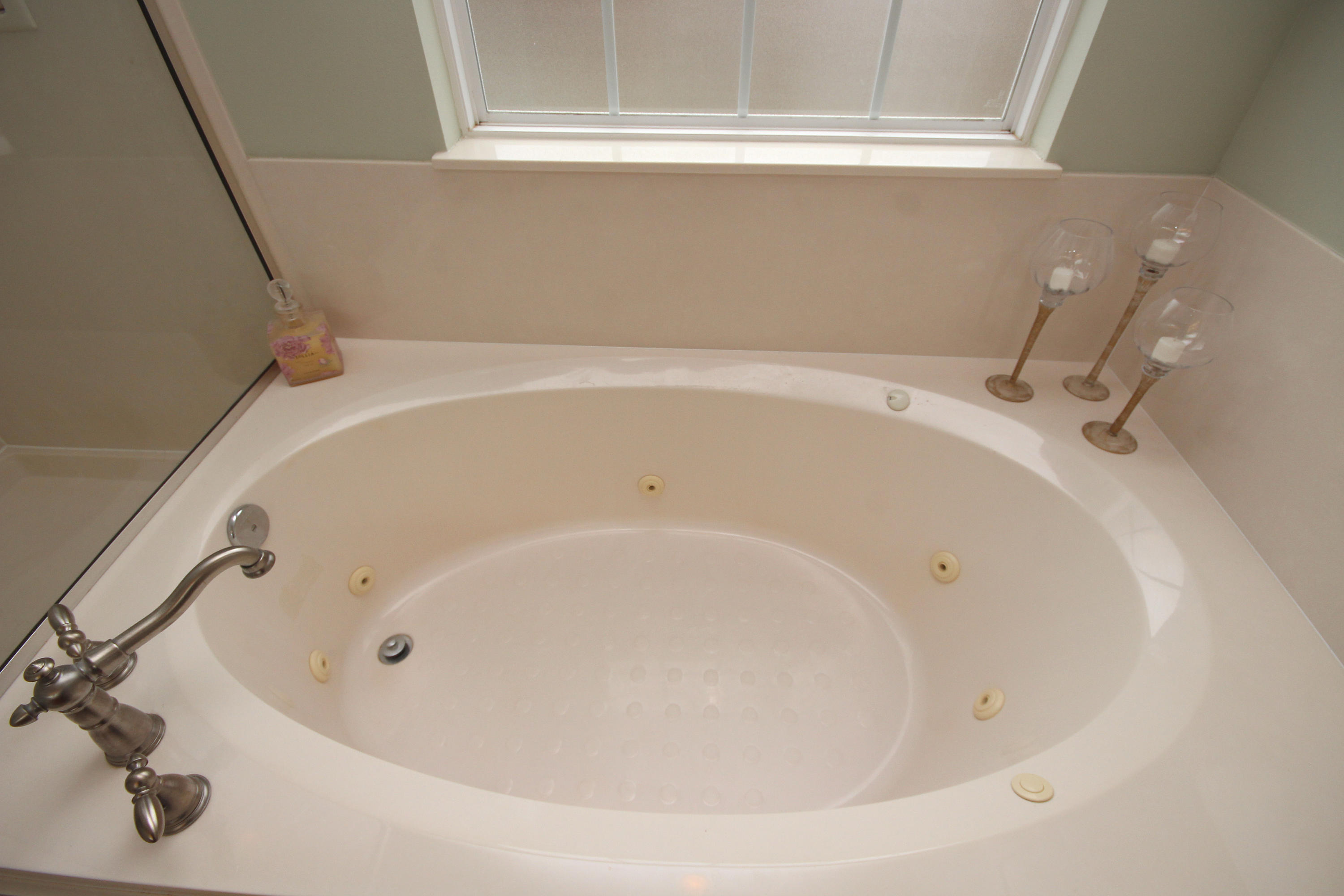 SHADOW PINES - Residential