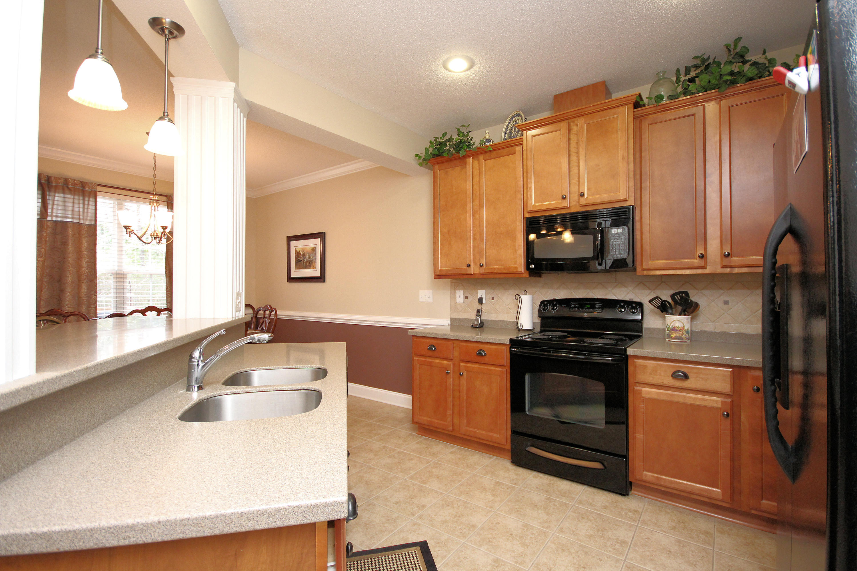 SHADOW PINES - Residential