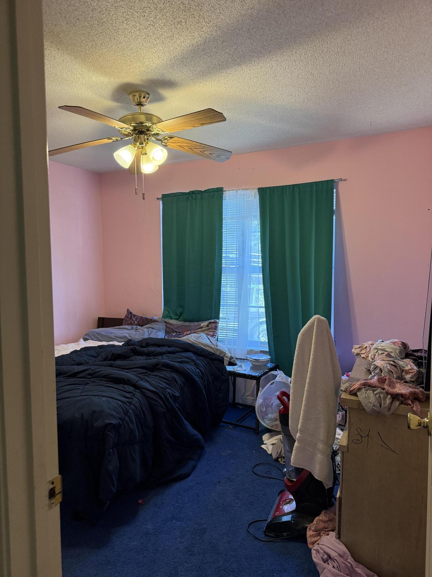 SOUTH POINTE ESTATES - Residential