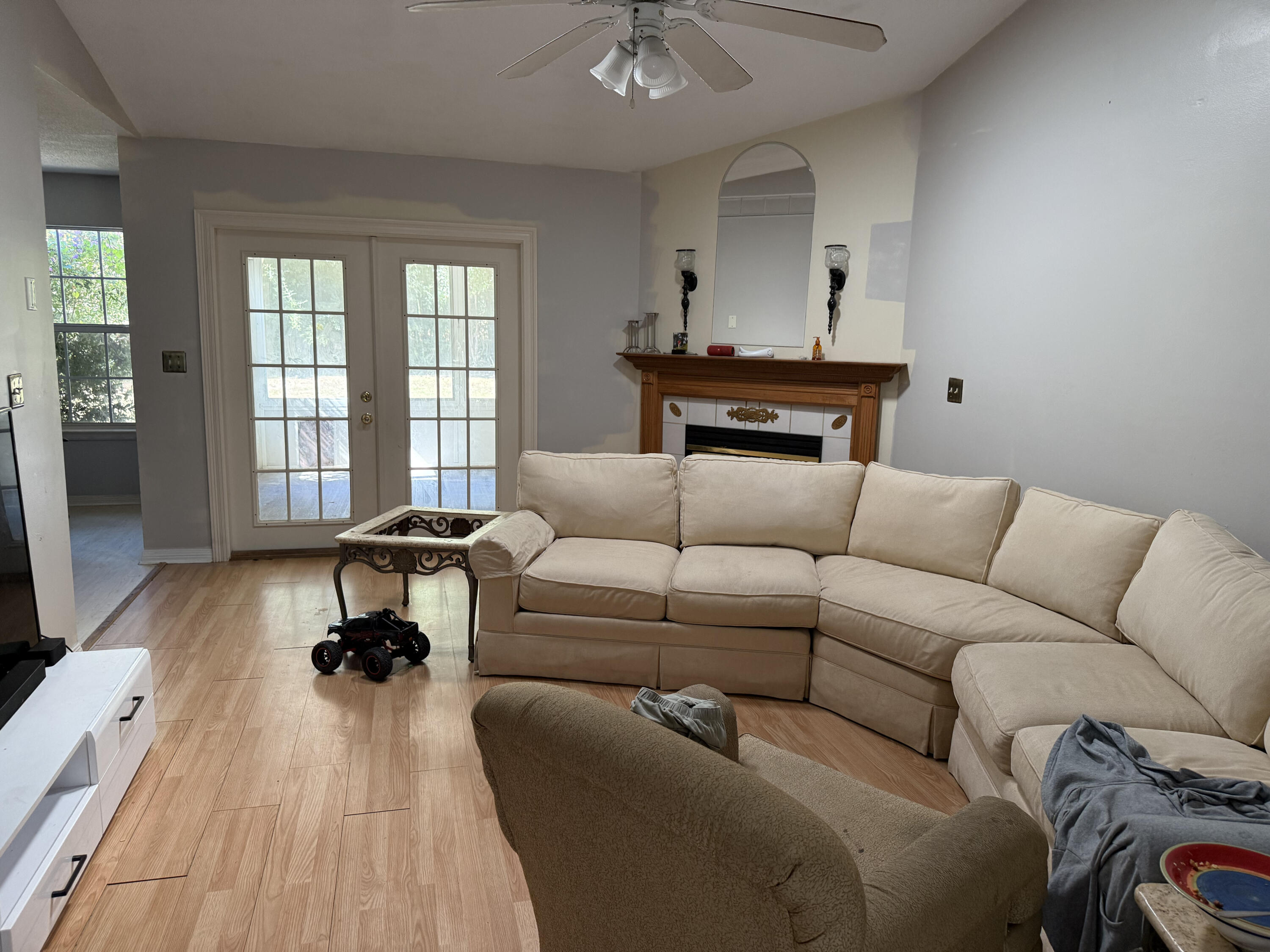 SOUTH POINTE ESTATES - Residential