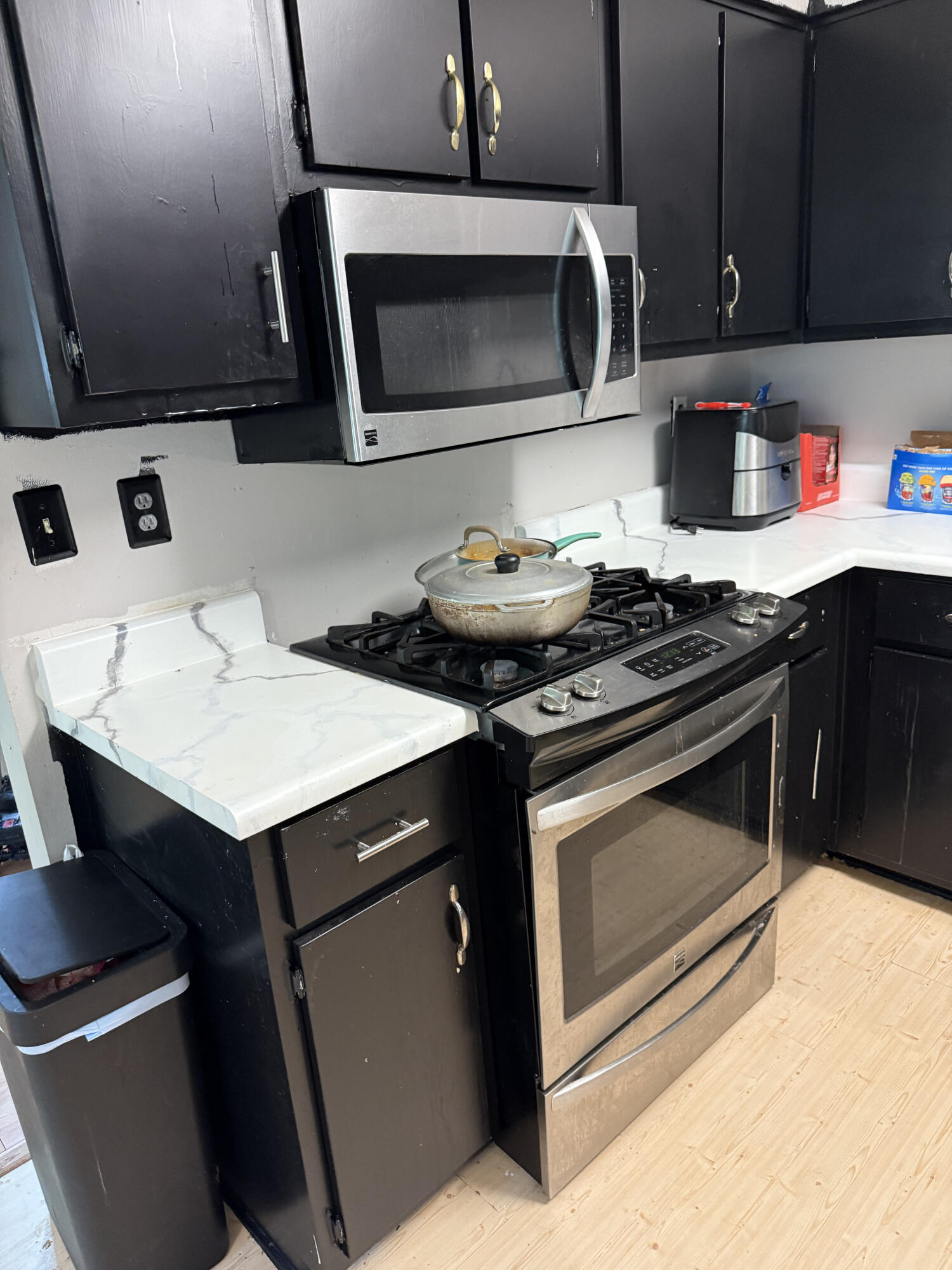 SOUTH POINTE ESTATES - Residential