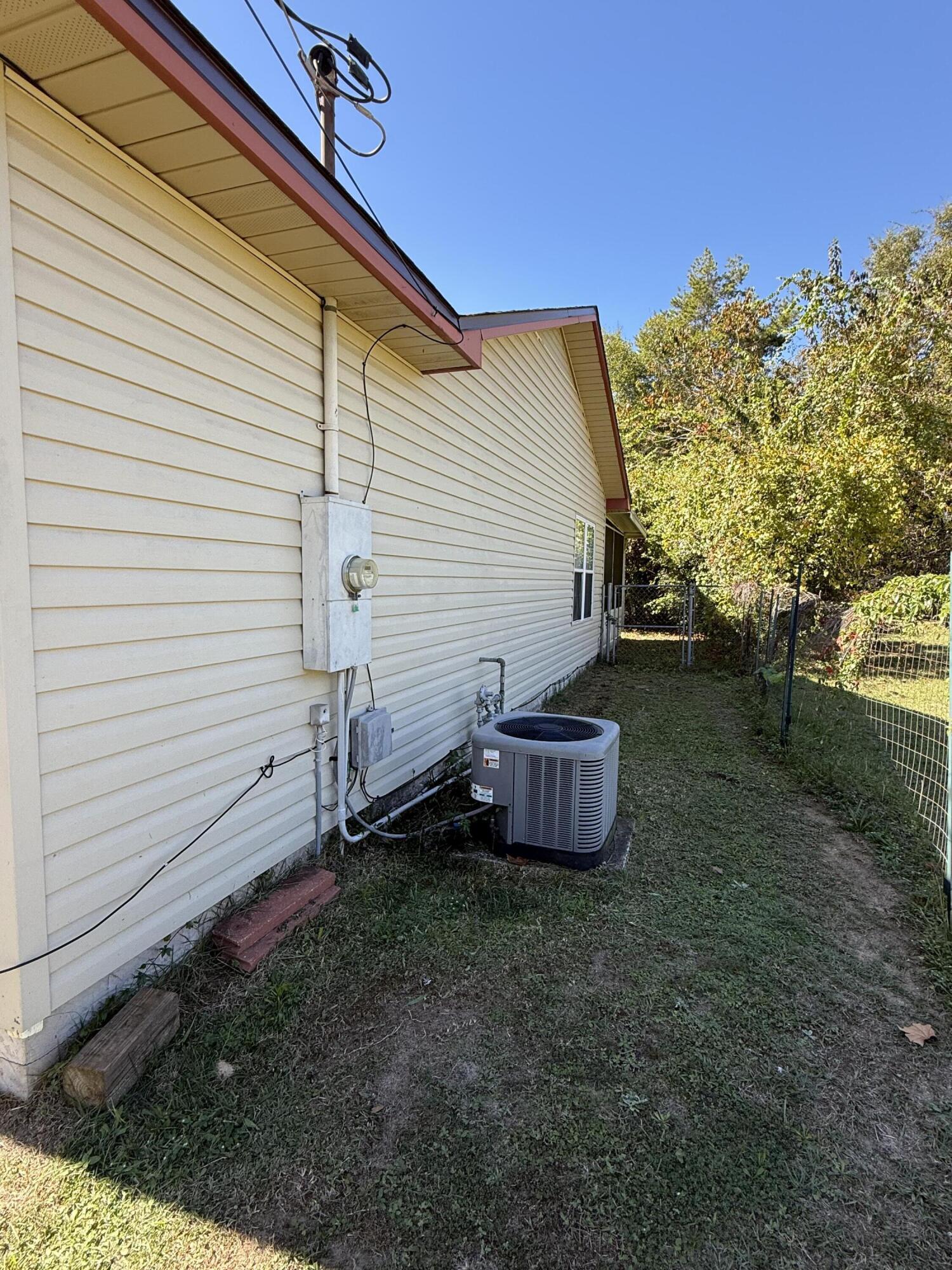 SOUTH POINTE ESTATES - Residential