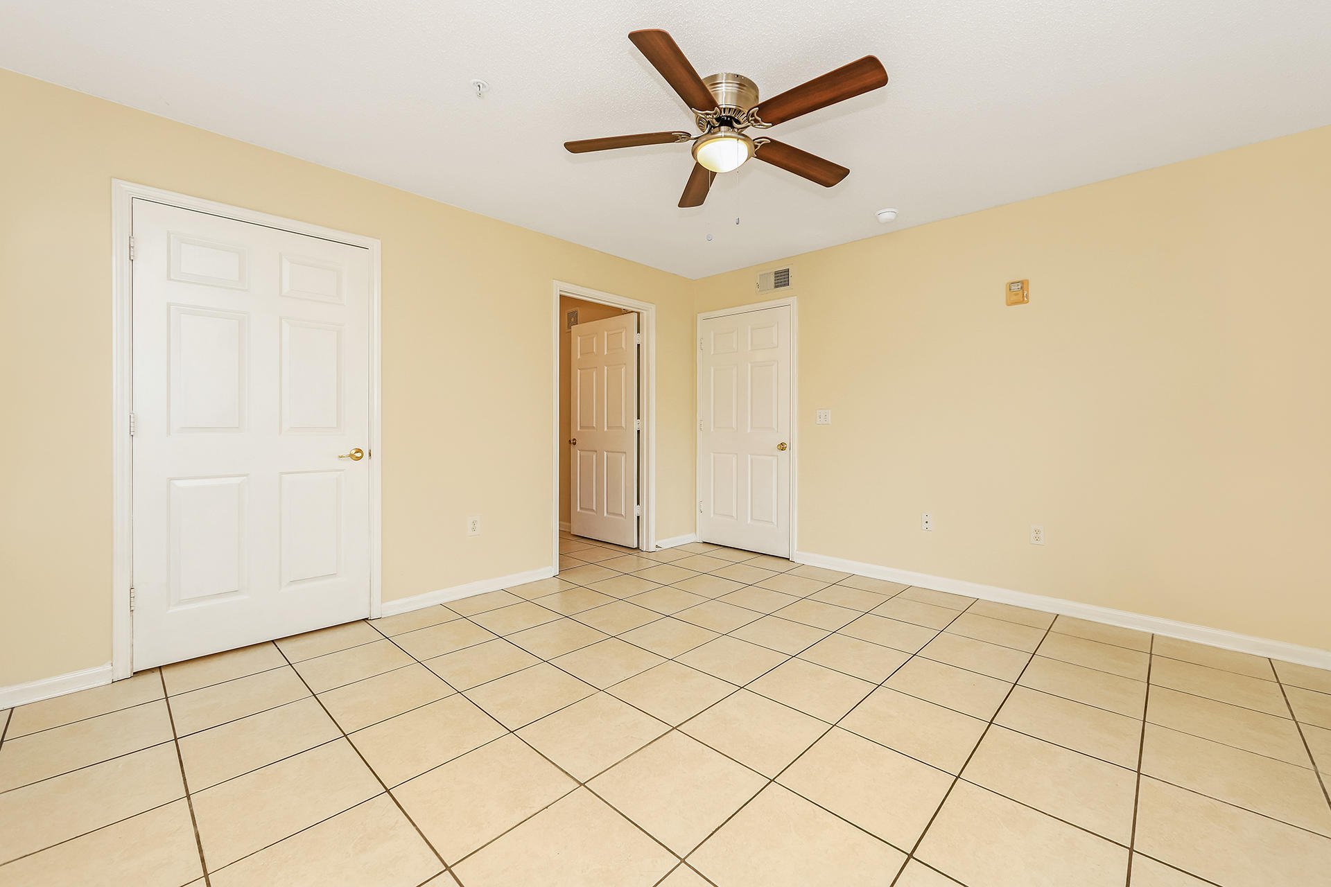 Indian Lake Condo Unit 169 Bldg 2 - Residential