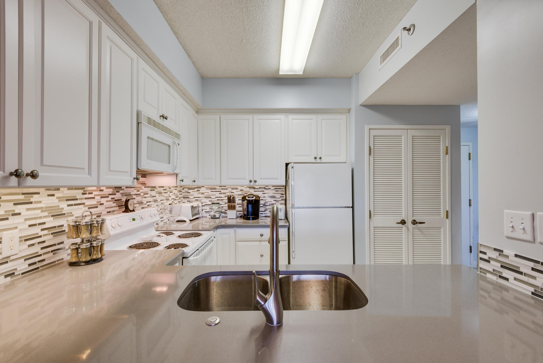 SUMMIT AT TOPS'L - Residential