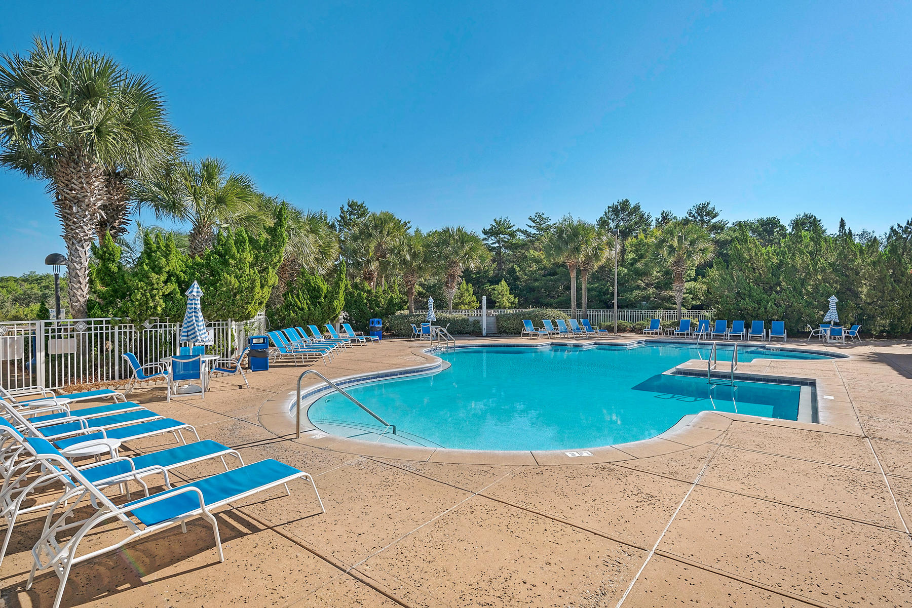 SUMMIT AT TOPS'L - Residential