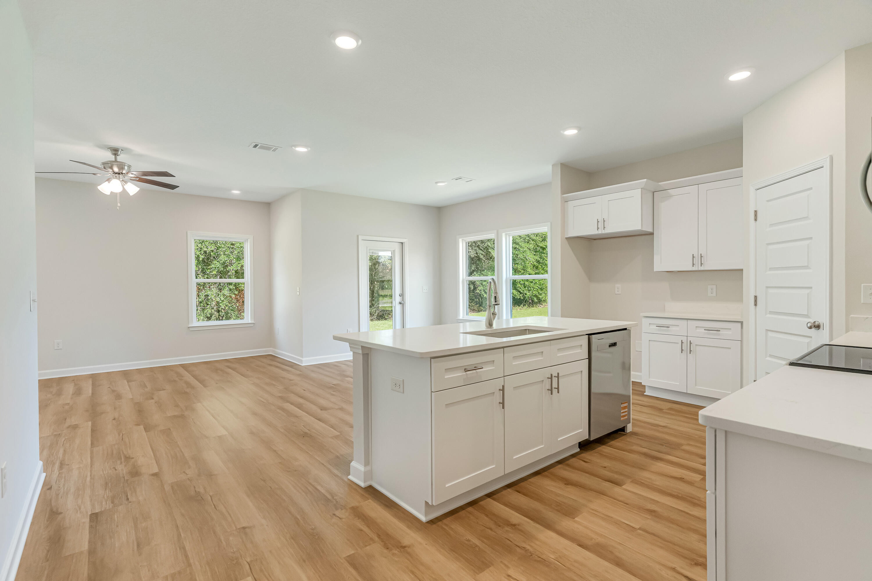 HOMEWOOD EST - Residential