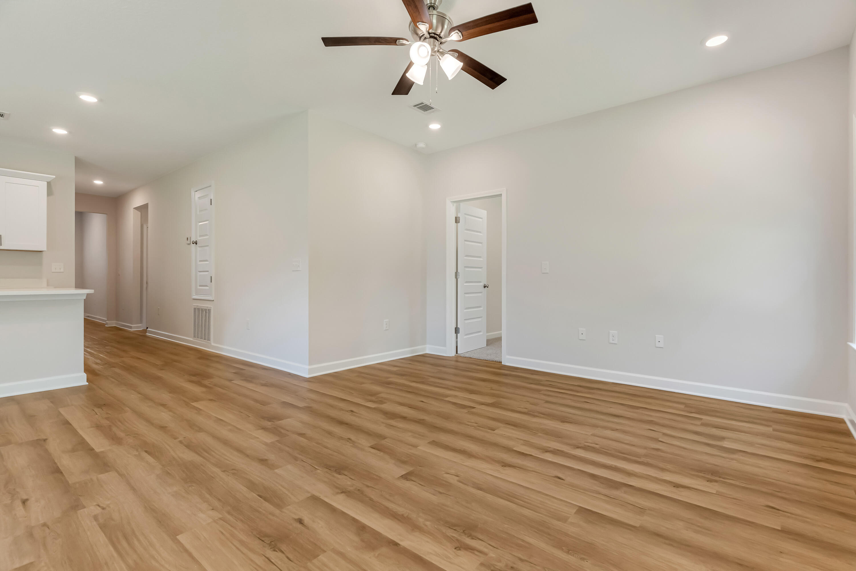 HOMEWOOD EST - Residential