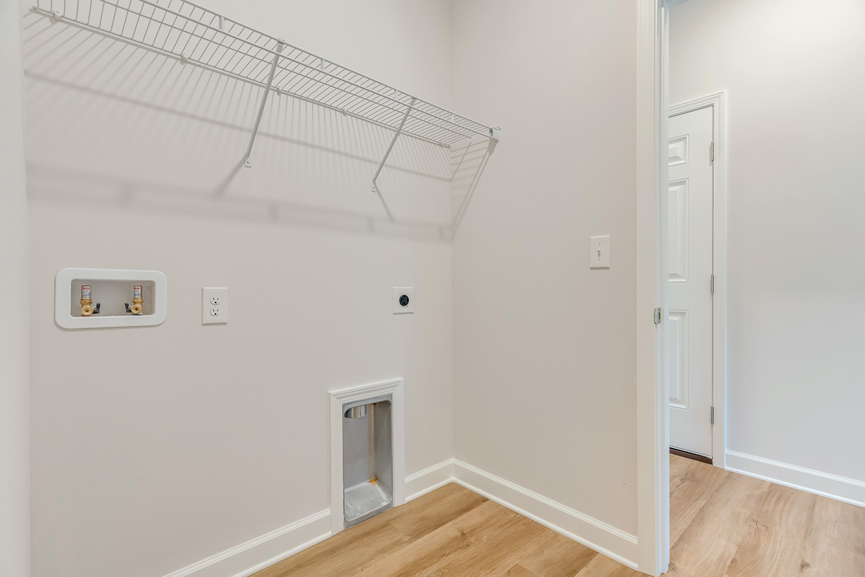 HOMEWOOD EST - Residential
