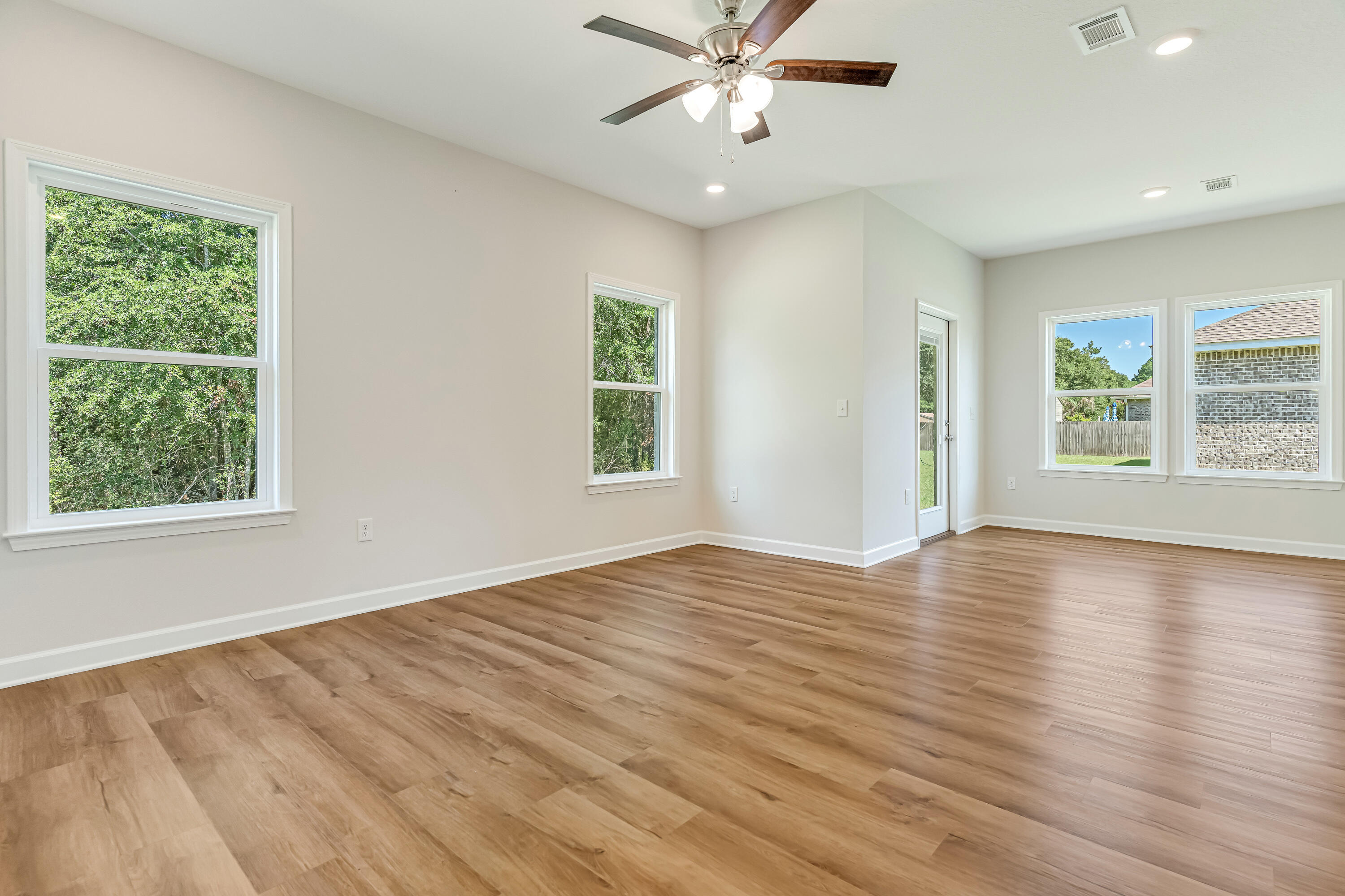 HOMEWOOD EST - Residential