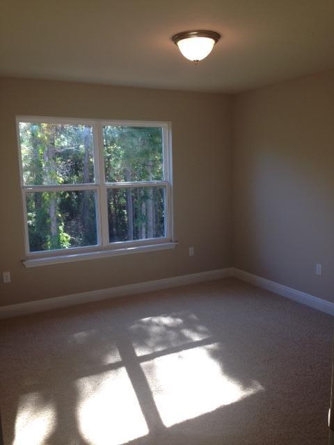 THOMPSON WOODS - Residential