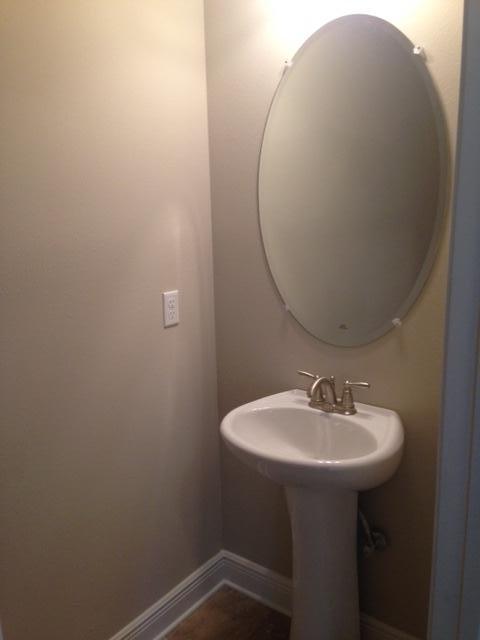 THOMPSON WOODS - Residential