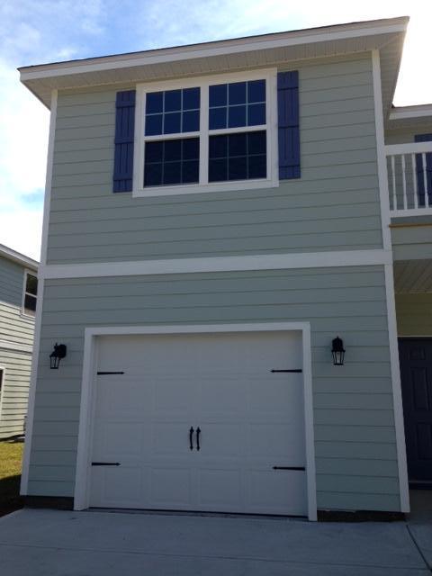 THOMPSON WOODS - Residential