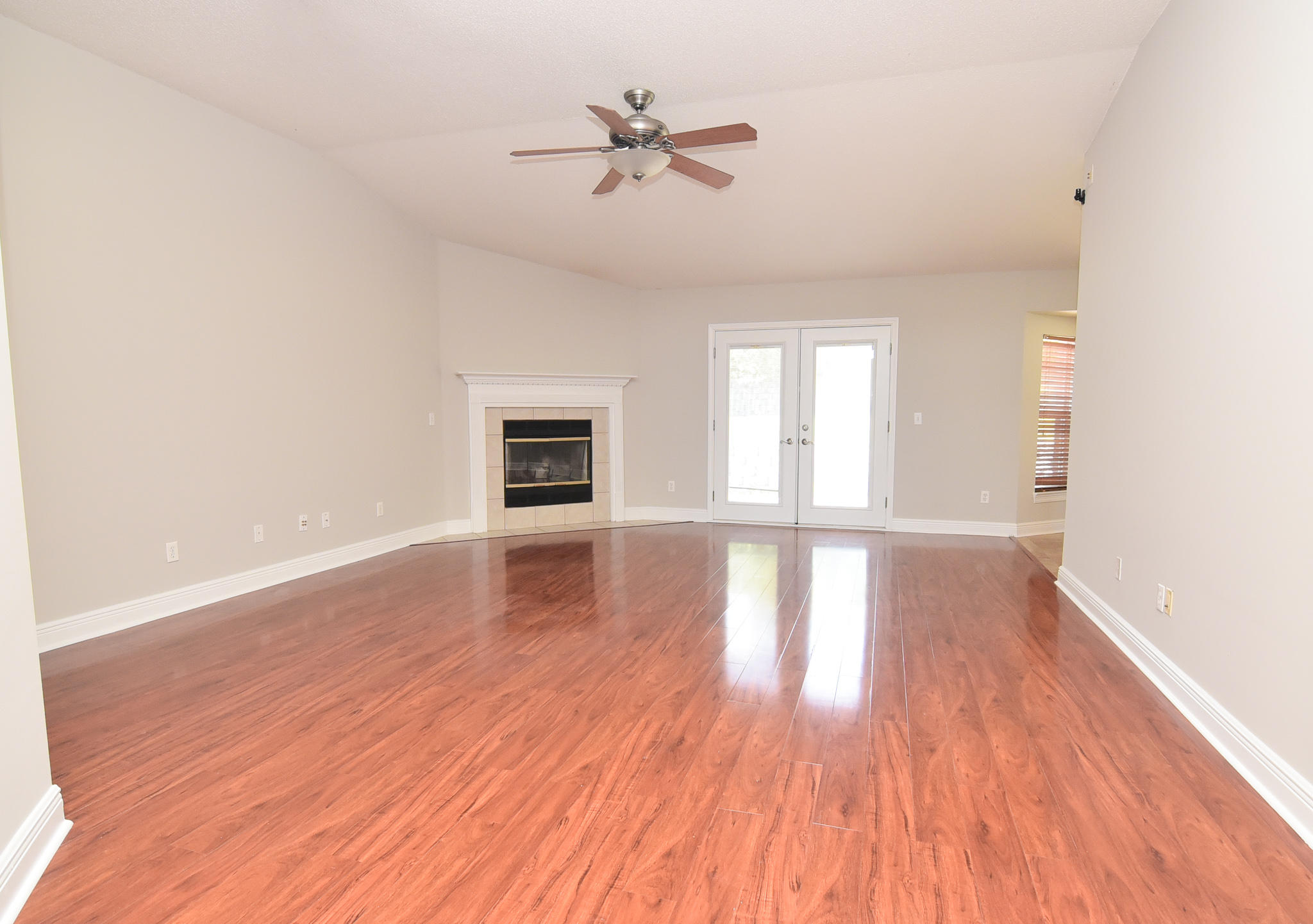 COUNTRYVIEW ESTATES 10TH ADDN - Residential