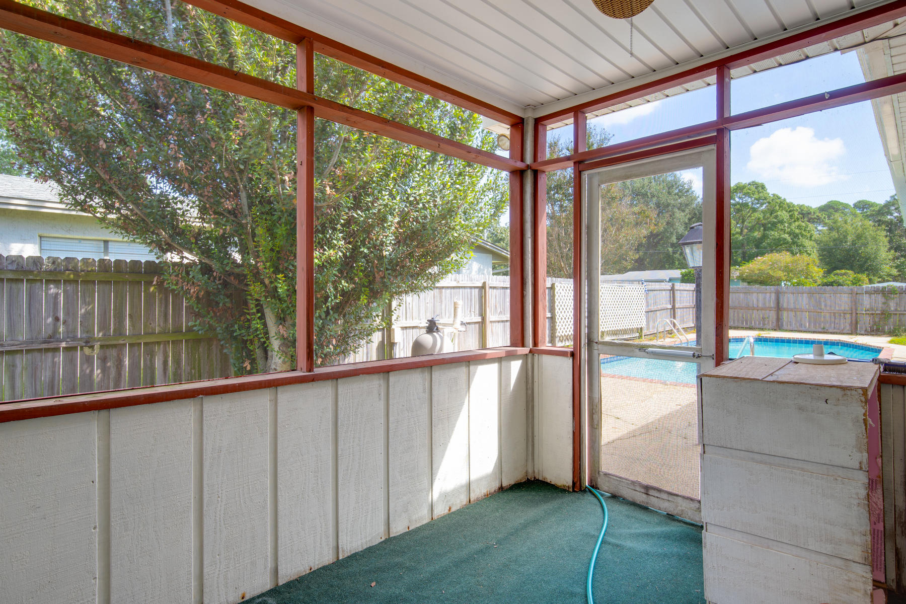 OAK TREE PARK - Residential