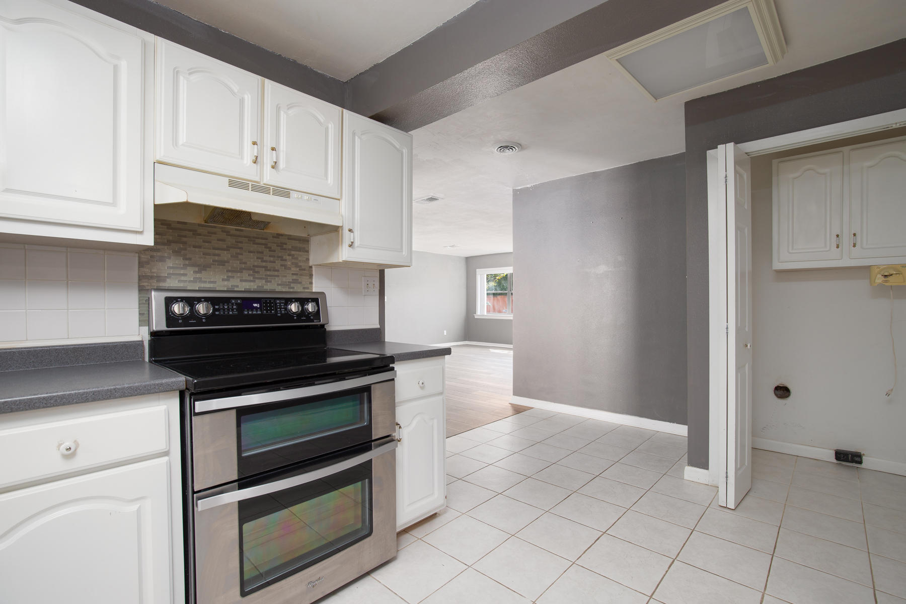 OAK TREE PARK - Residential