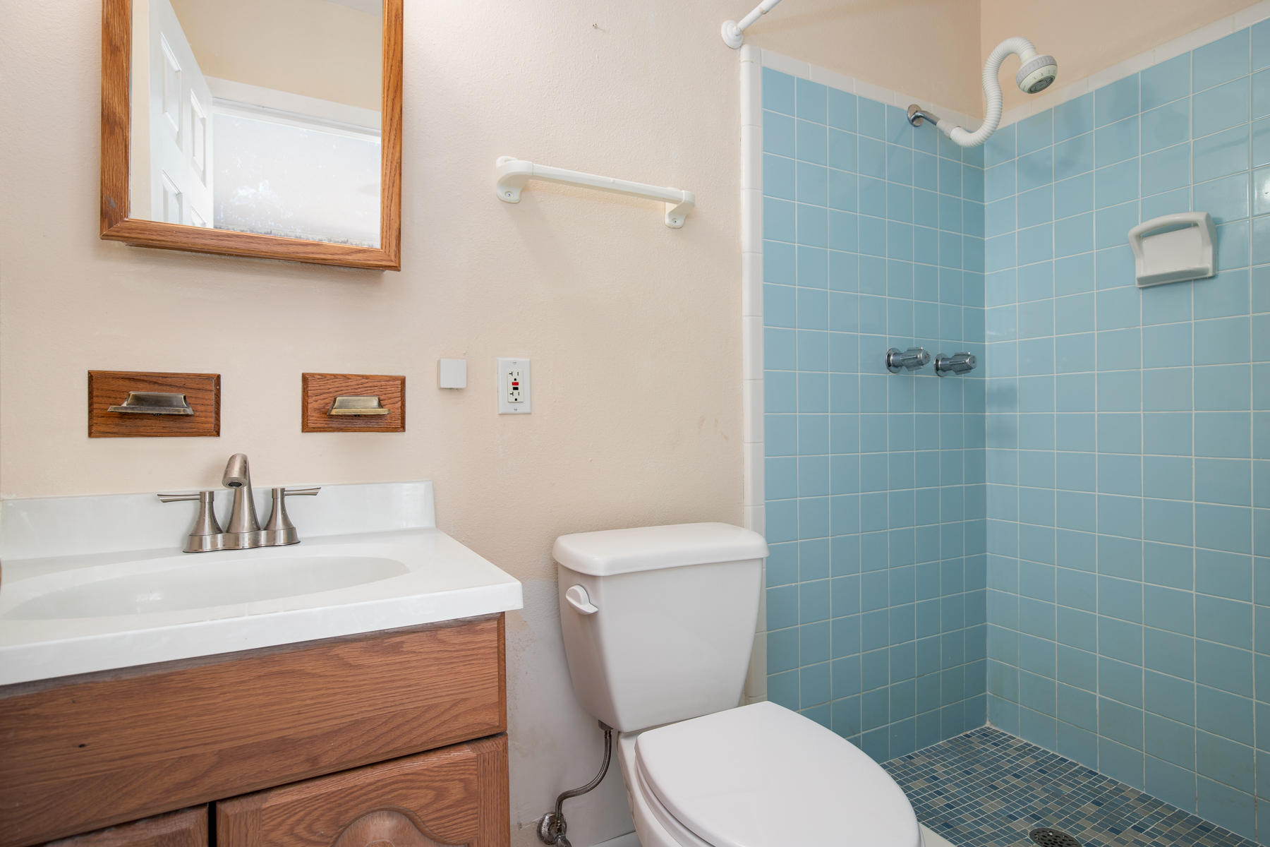 OAK TREE PARK - Residential