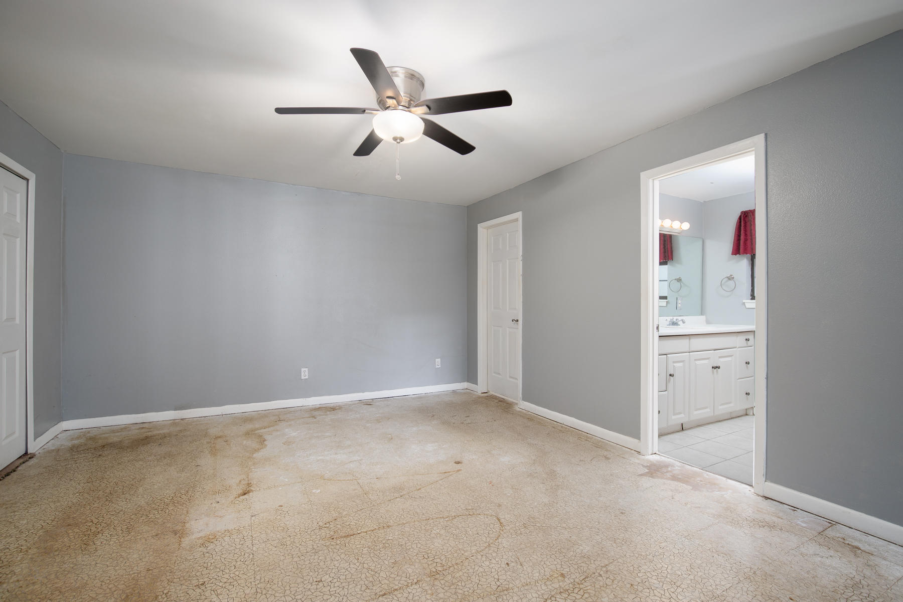 OAK TREE PARK - Residential