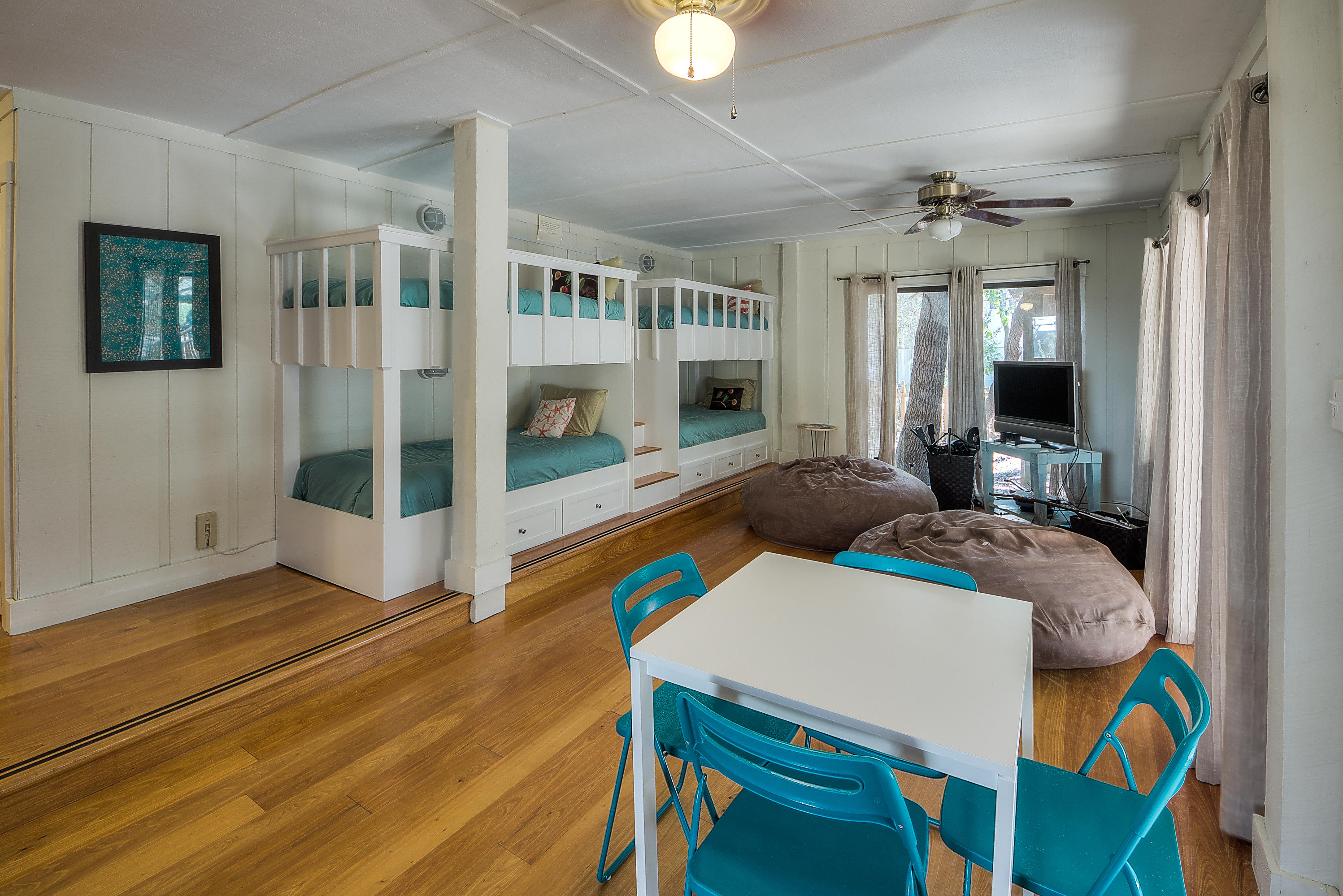 SEAGROVE 1ST ADDN - Residential