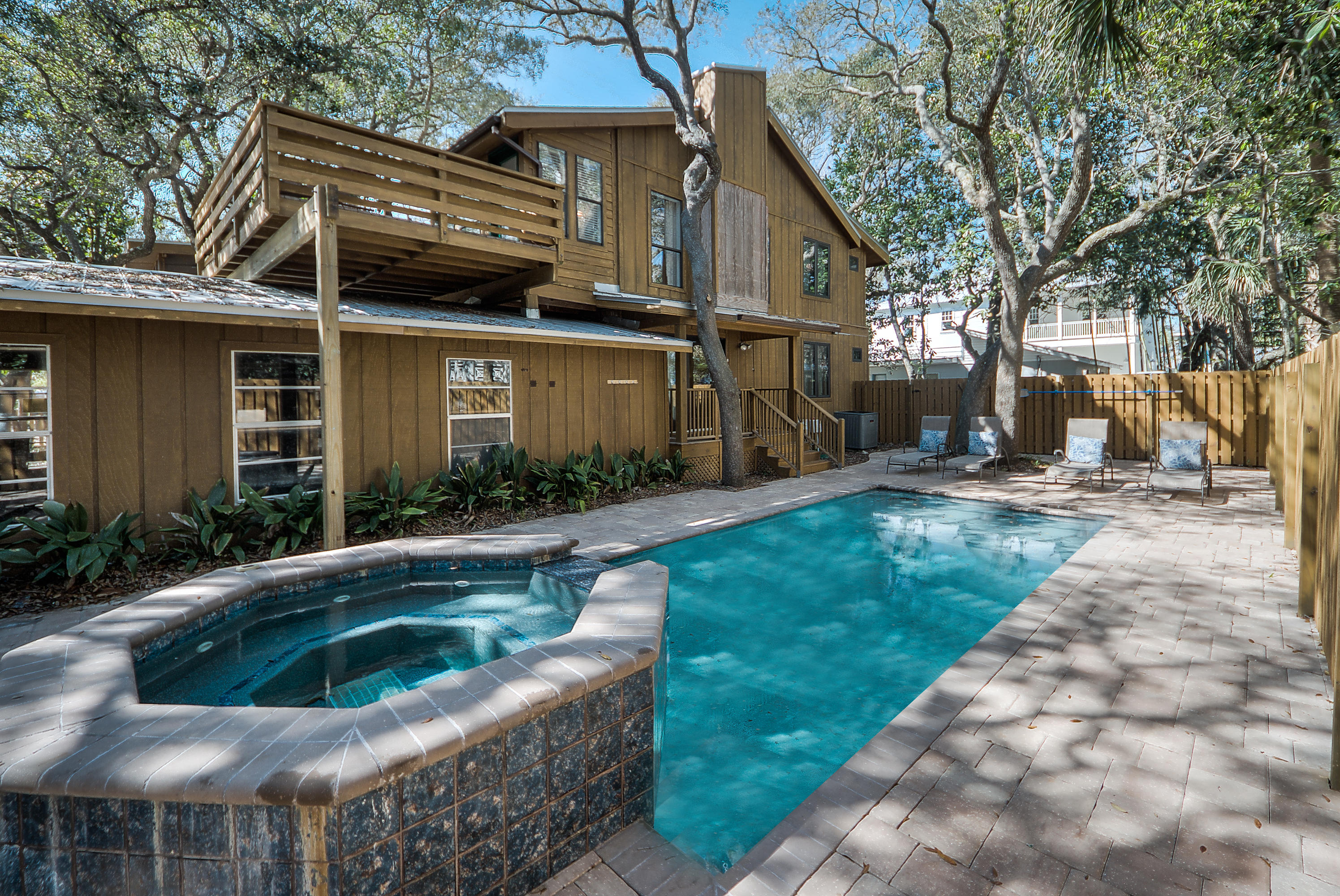 SEAGROVE 1ST ADDN - Residential