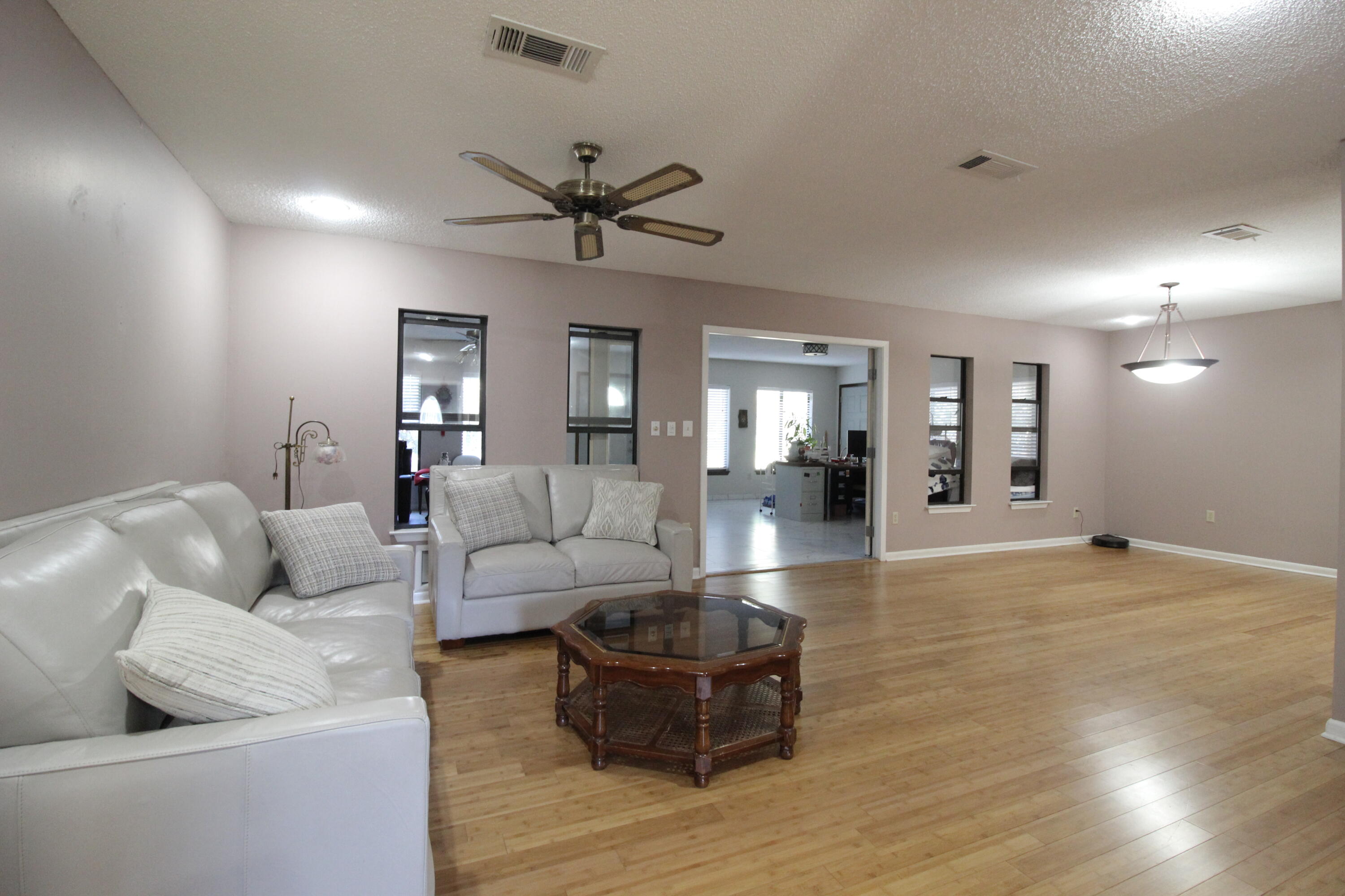 PINE LAKE S/D - Residential