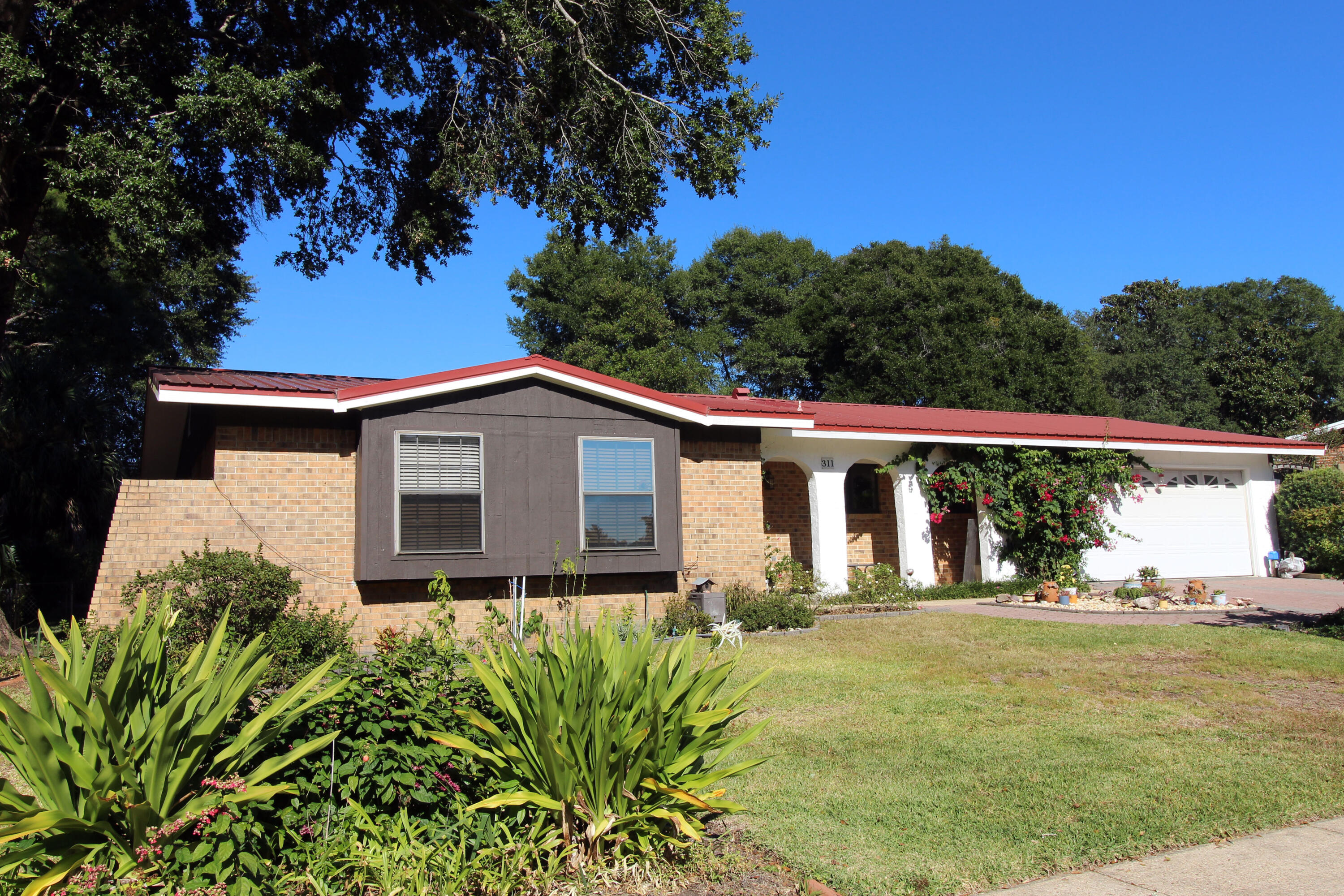 PINE LAKE S/D - Residential