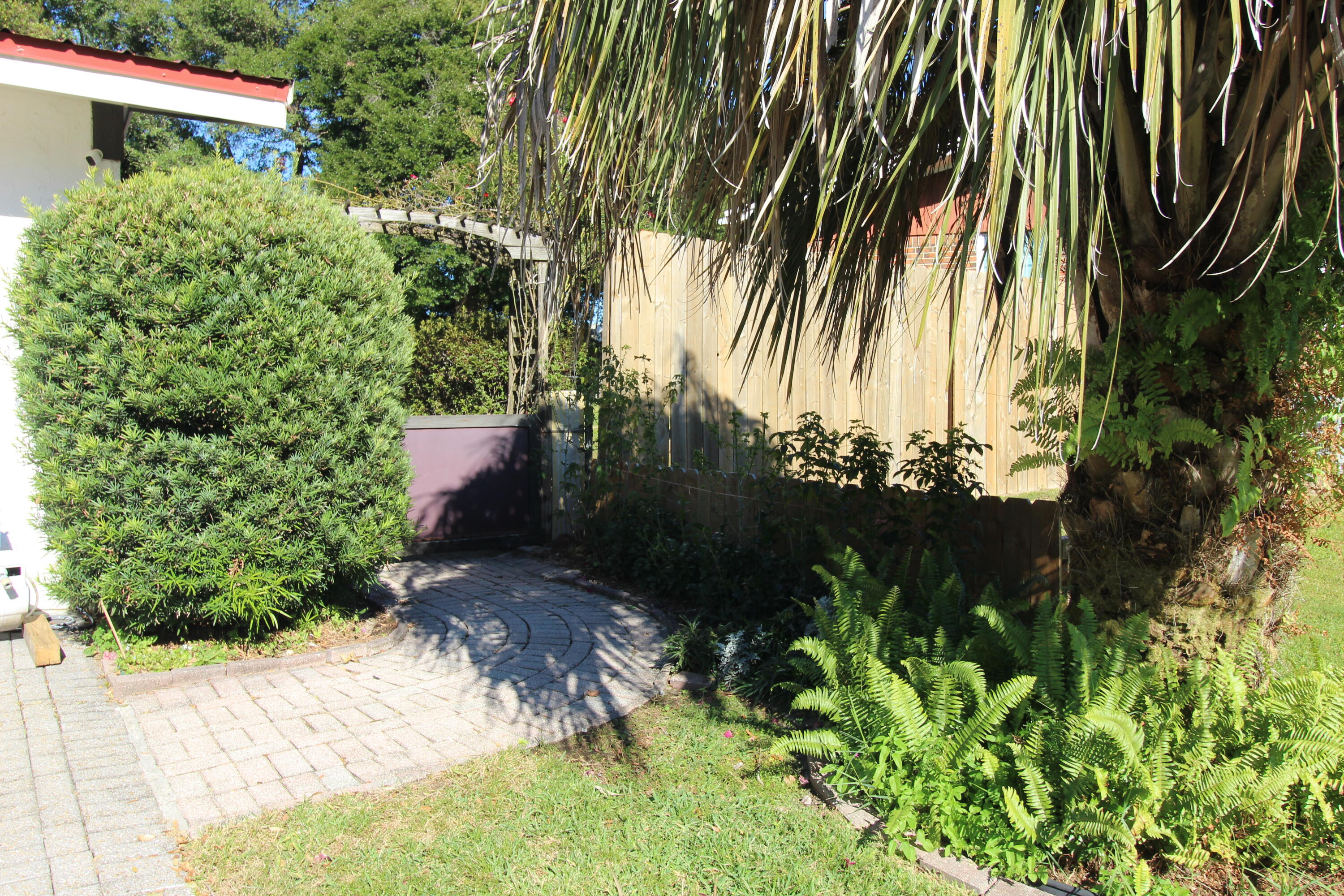 PINE LAKE S/D - Residential