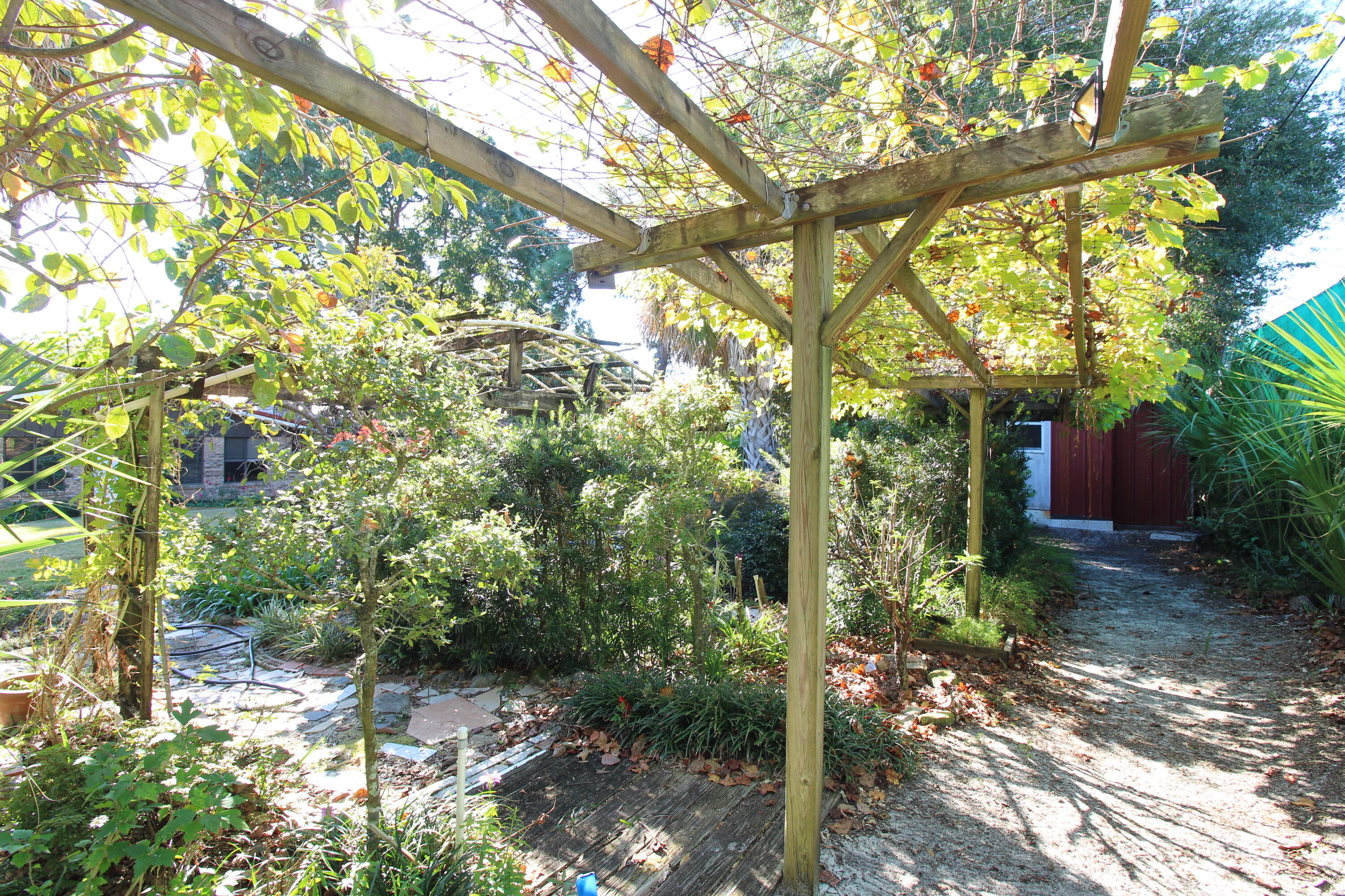 PINE LAKE S/D - Residential